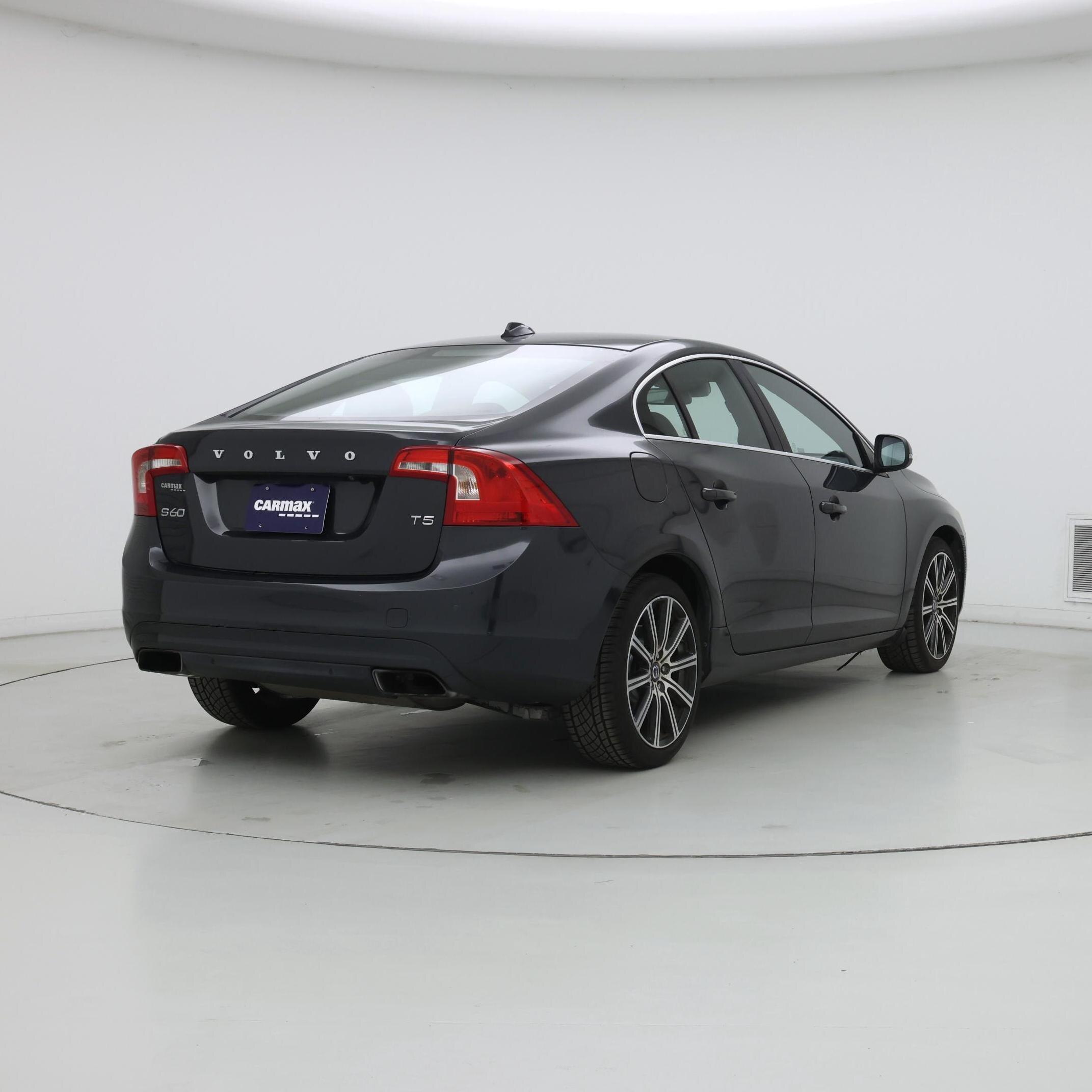 Thumbnail: 2015 Volvo S60 - 8