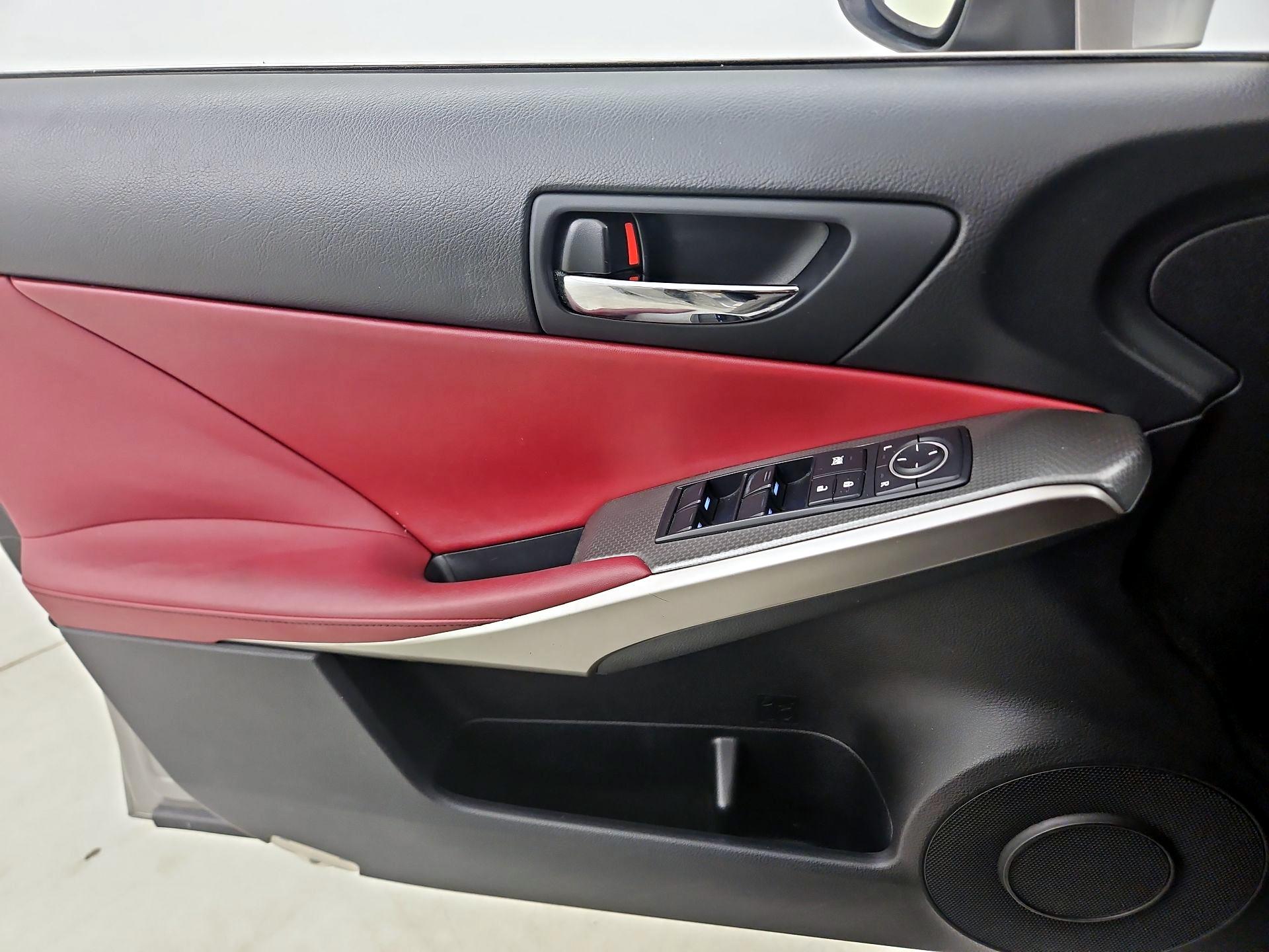 Thumbnail: 2016 Lexus IS - 12