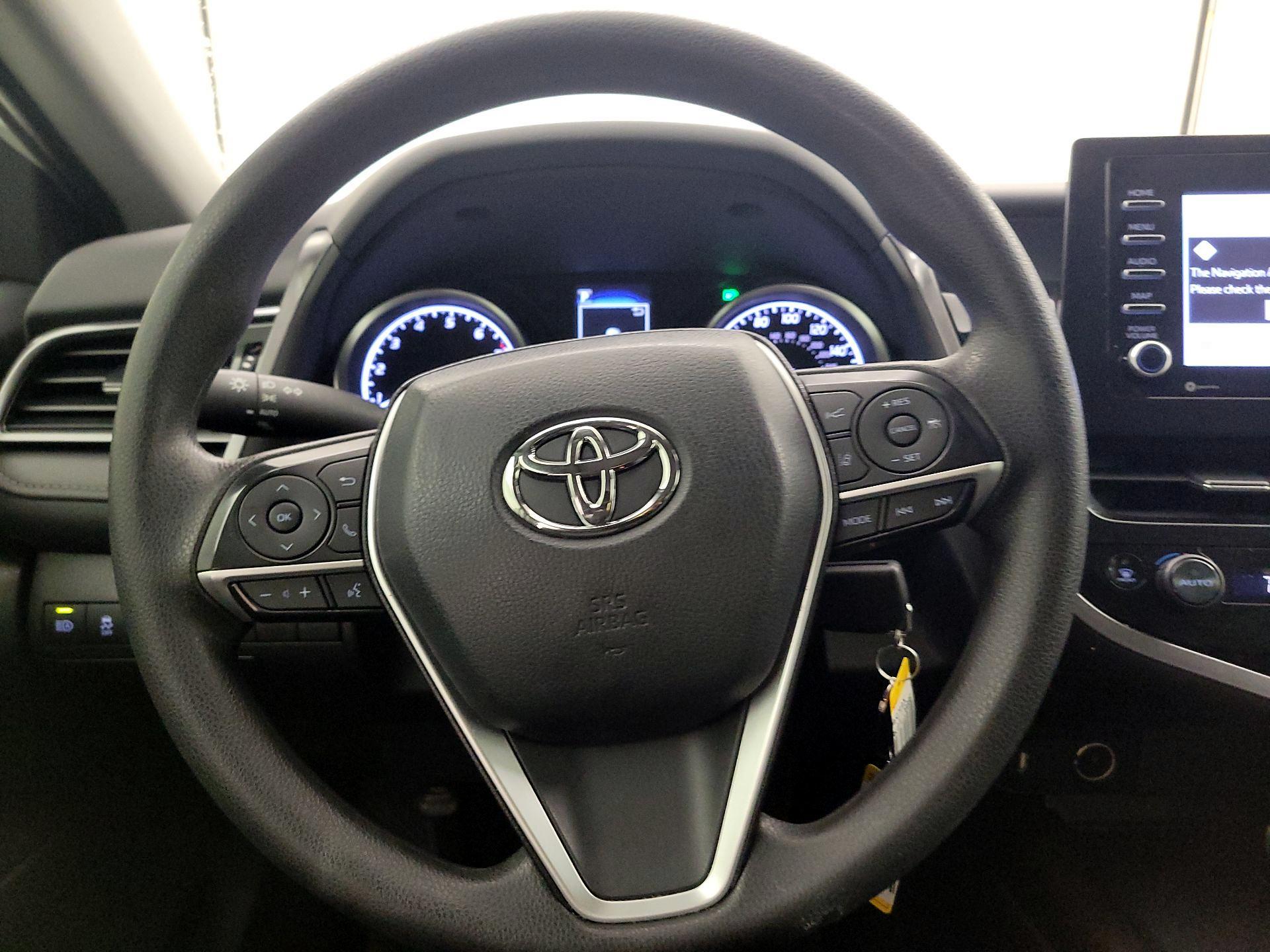 Thumbnail: 2023 Toyota Camry - 10