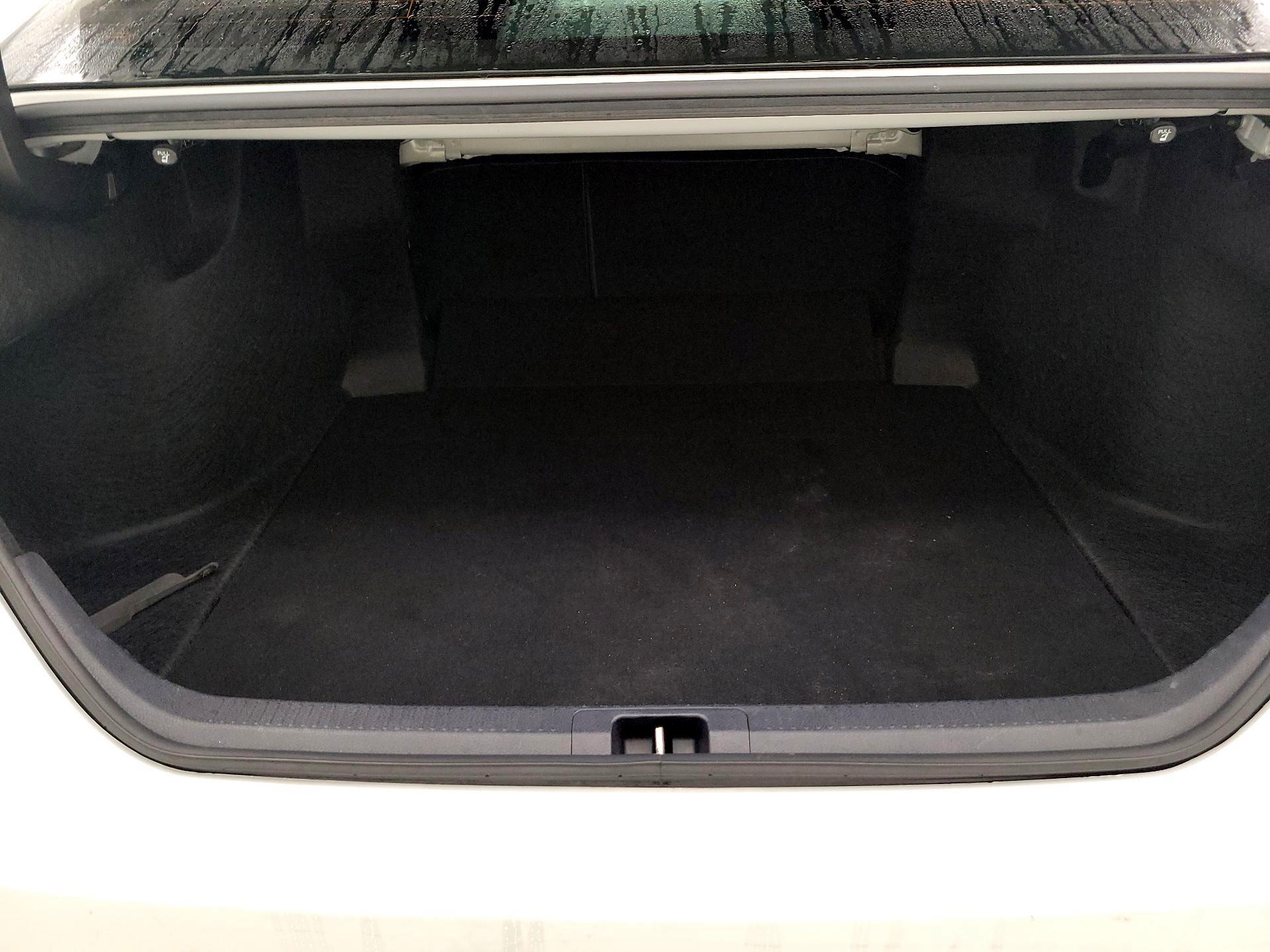 Thumbnail: 2023 Toyota Camry - 20