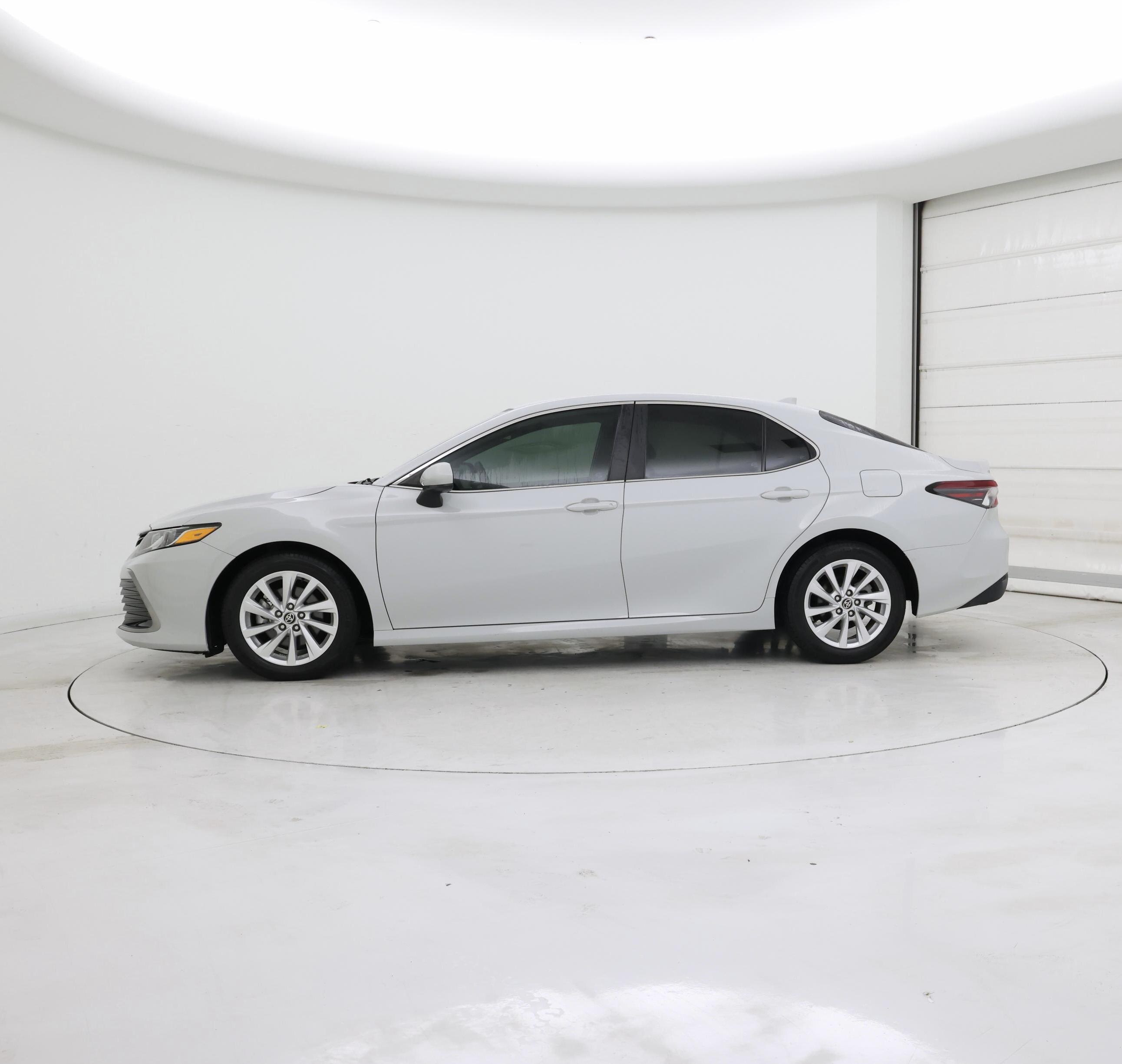 Thumbnail: 2023 Toyota Camry - 3