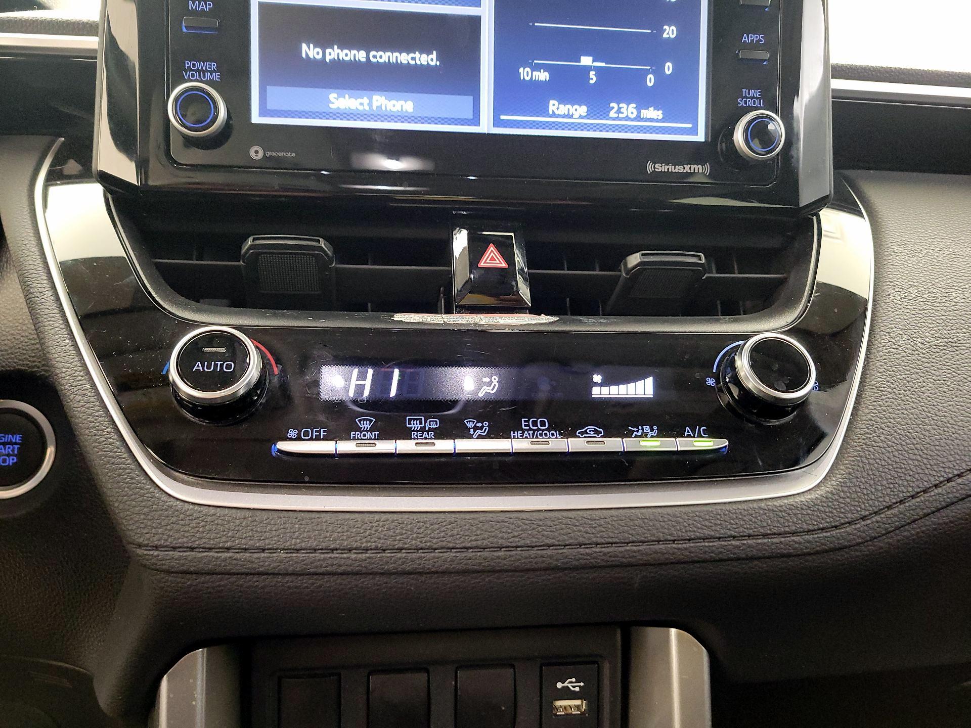 Thumbnail: 2022 Toyota Corolla Cross - 16