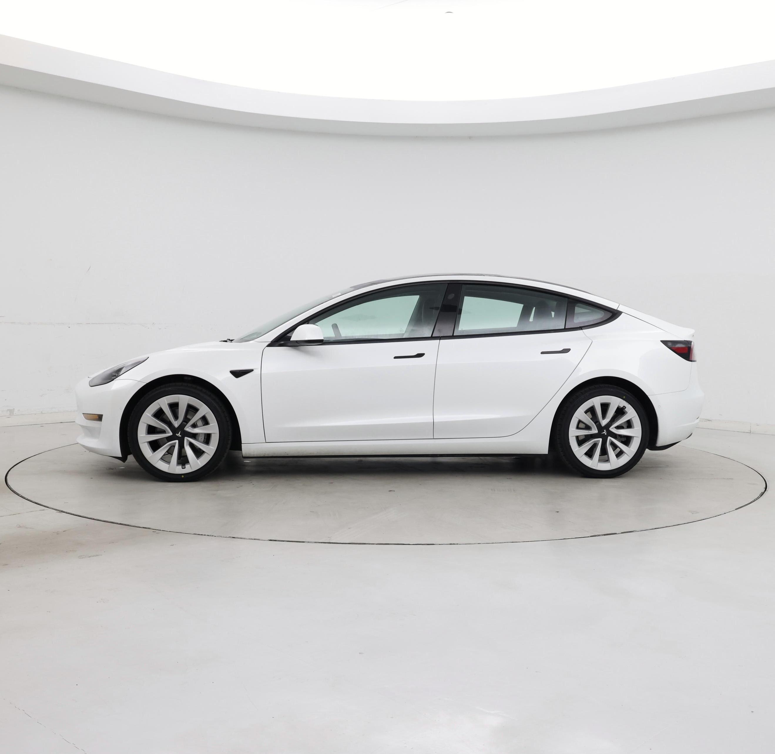 Thumbnail: 2022 Tesla Model 3 - 3