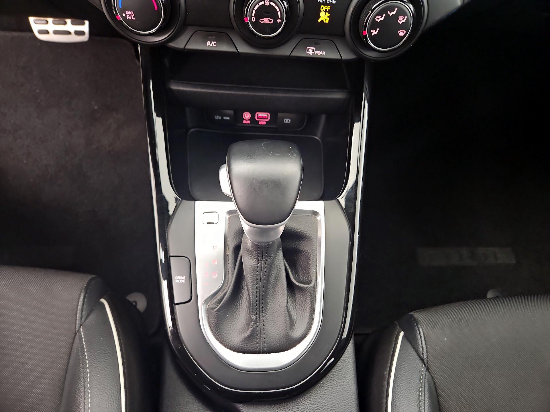 Thumbnail: 2021 Kia Forte - 17