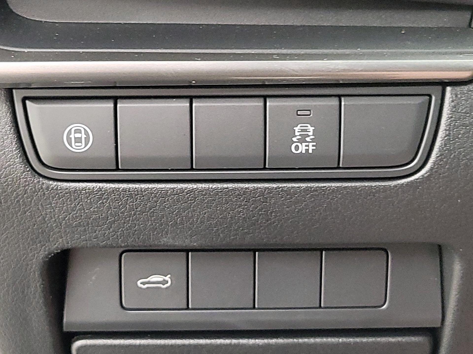 Thumbnail: 2020 Mazda Mazda3 - 13