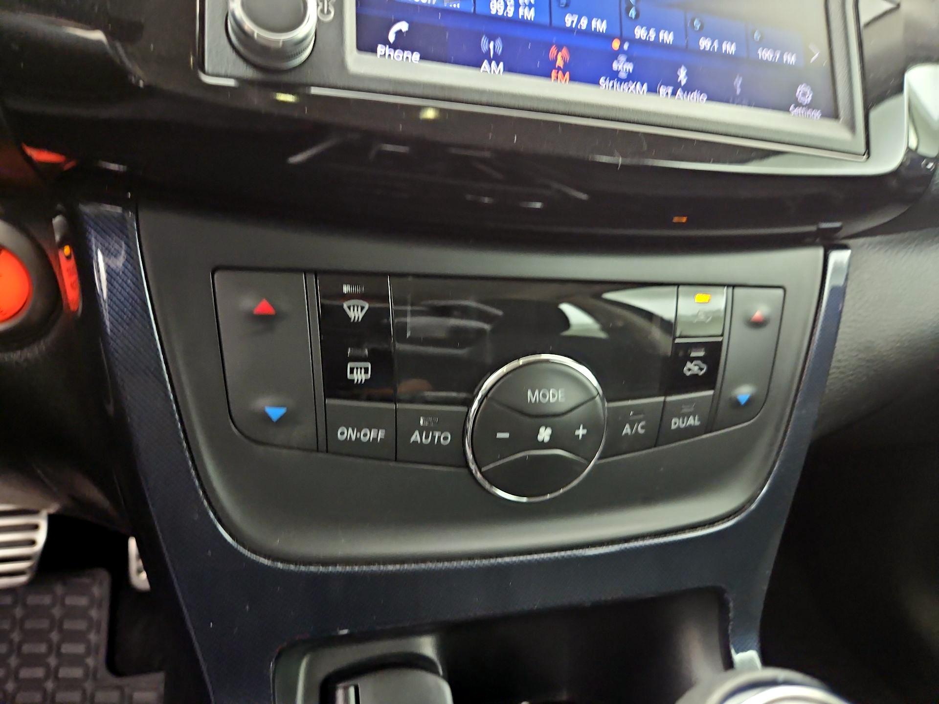 Thumbnail: 2019 Nissan Sentra - 16