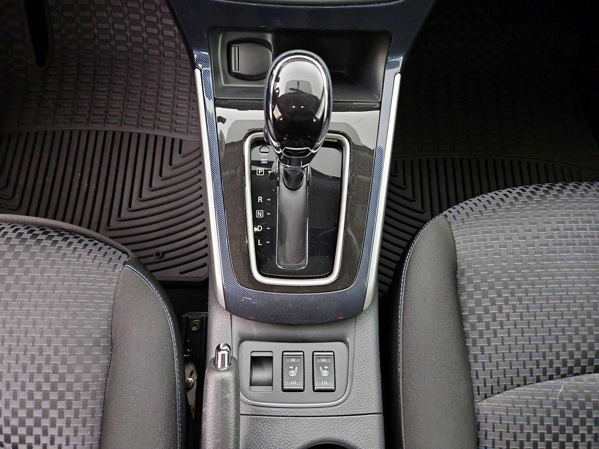 Thumbnail: 2019 Nissan Sentra - 17