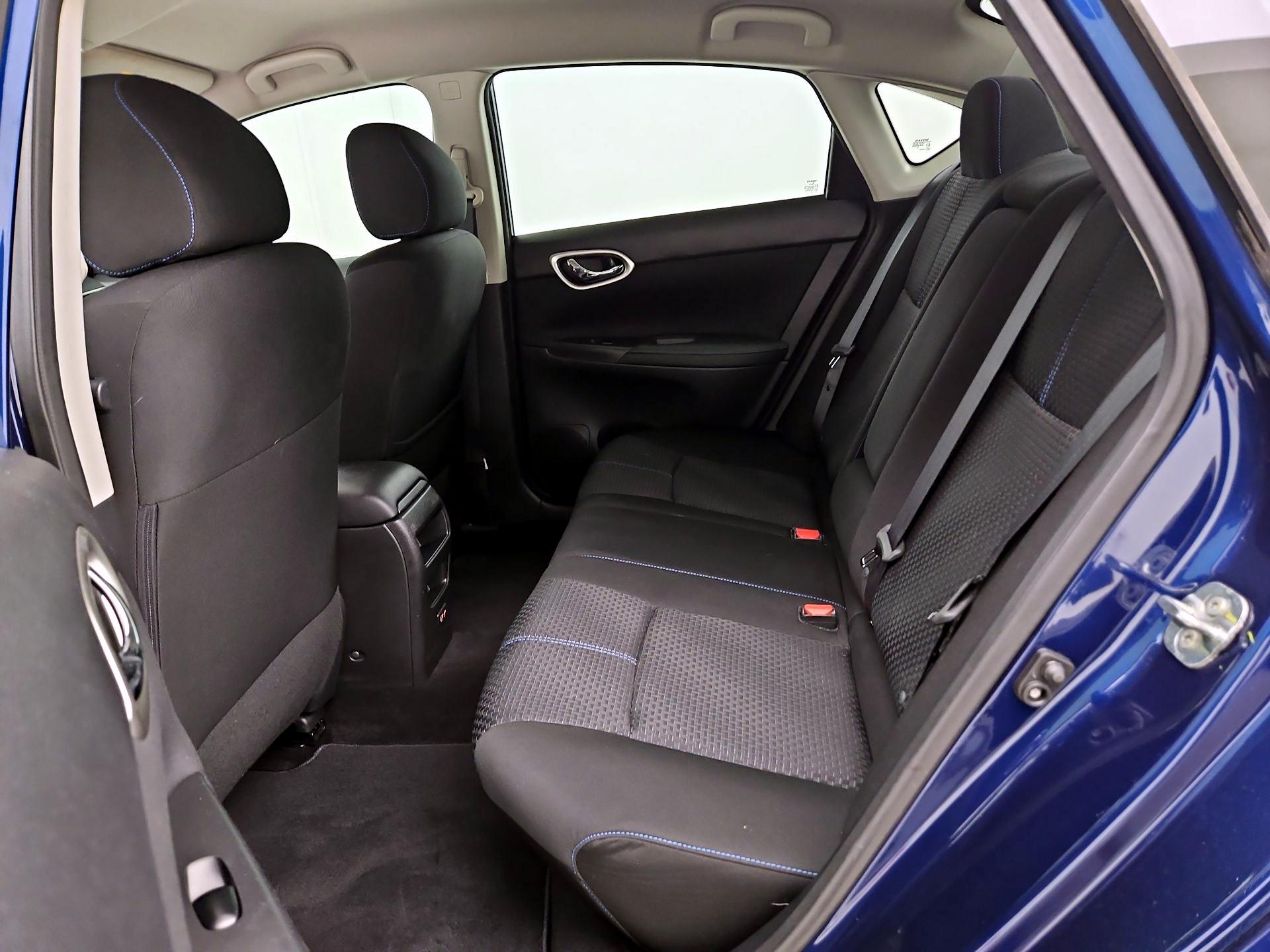 Thumbnail: 2019 Nissan Sentra - 19