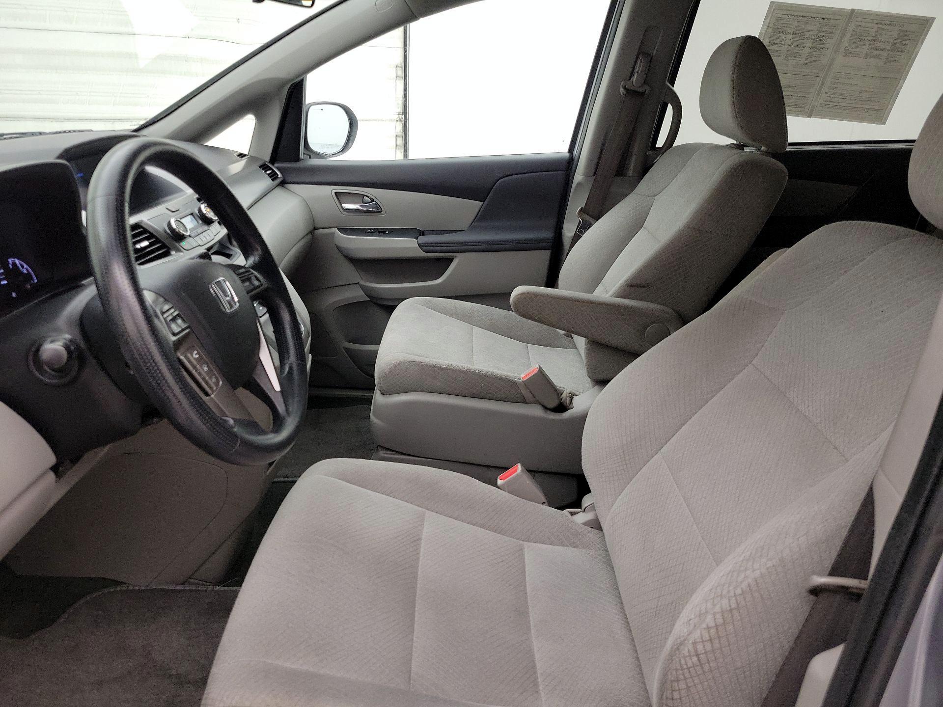 Thumbnail: 2016 Honda Odyssey - 11