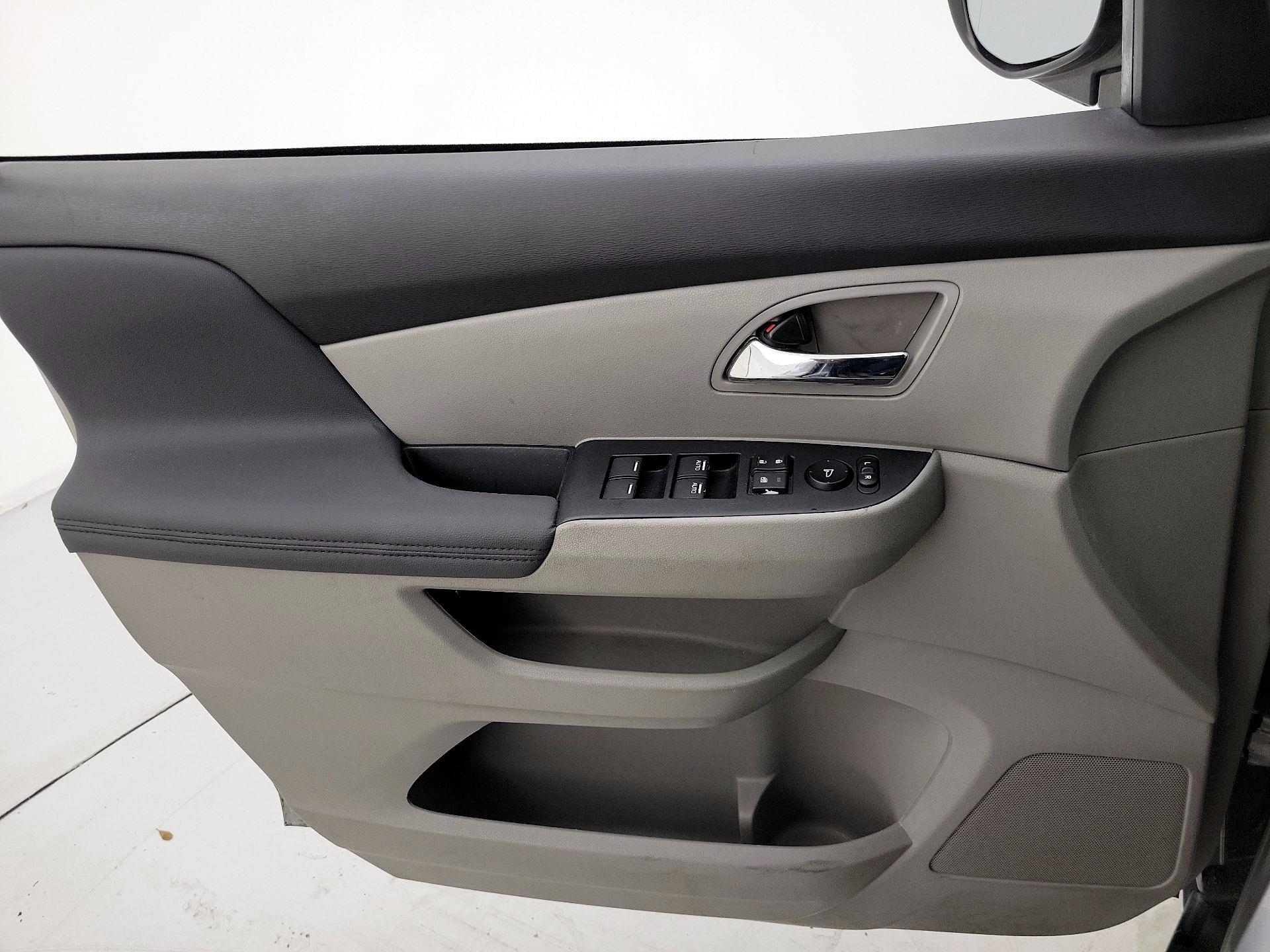 Thumbnail: 2016 Honda Odyssey - 12