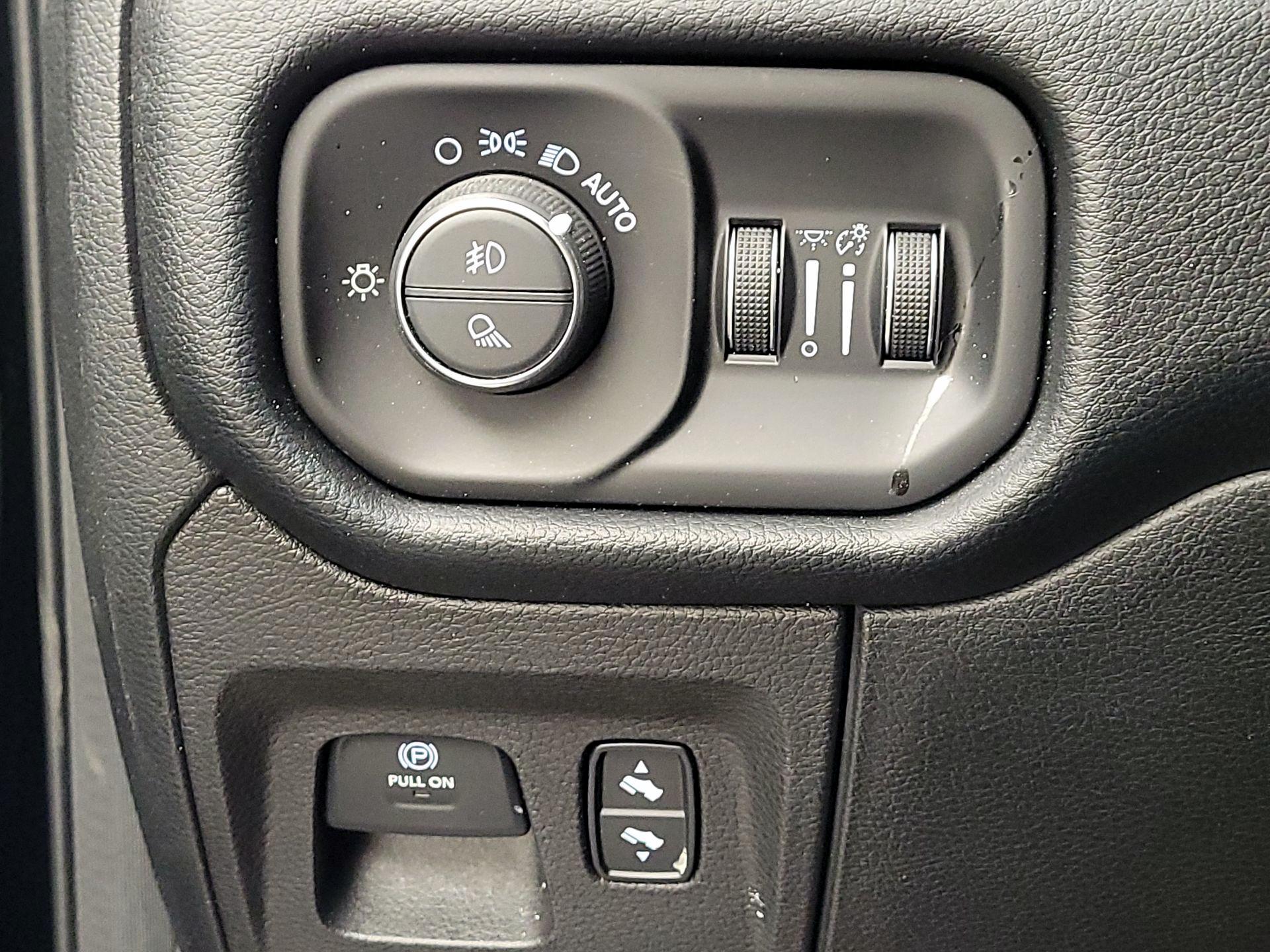 Thumbnail: 2021 RAM 1500 - 13