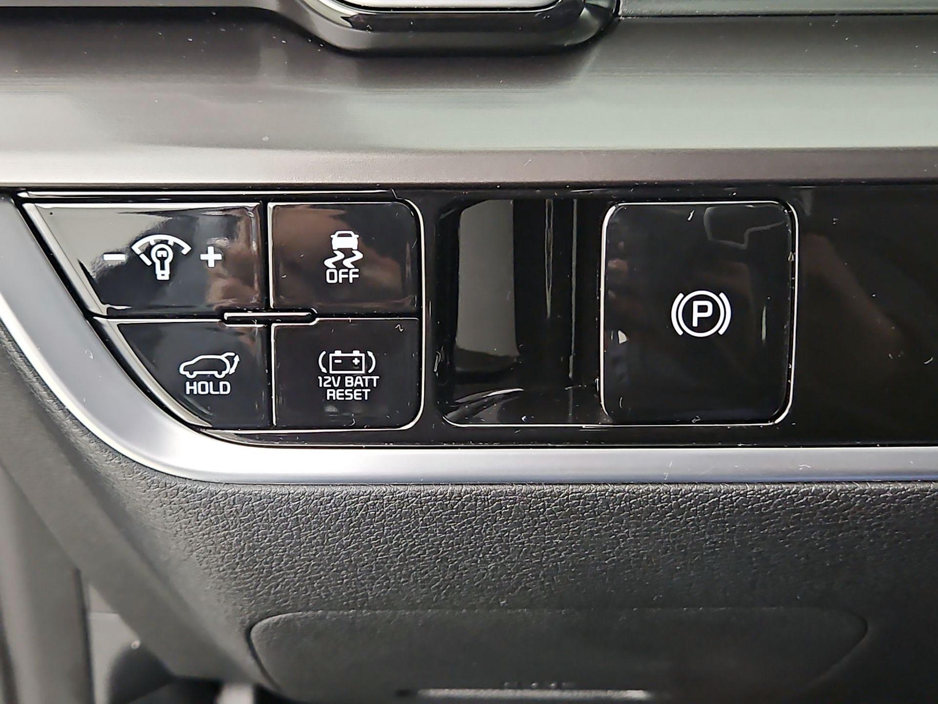 Thumbnail: 2024 Kia Sportage - 13