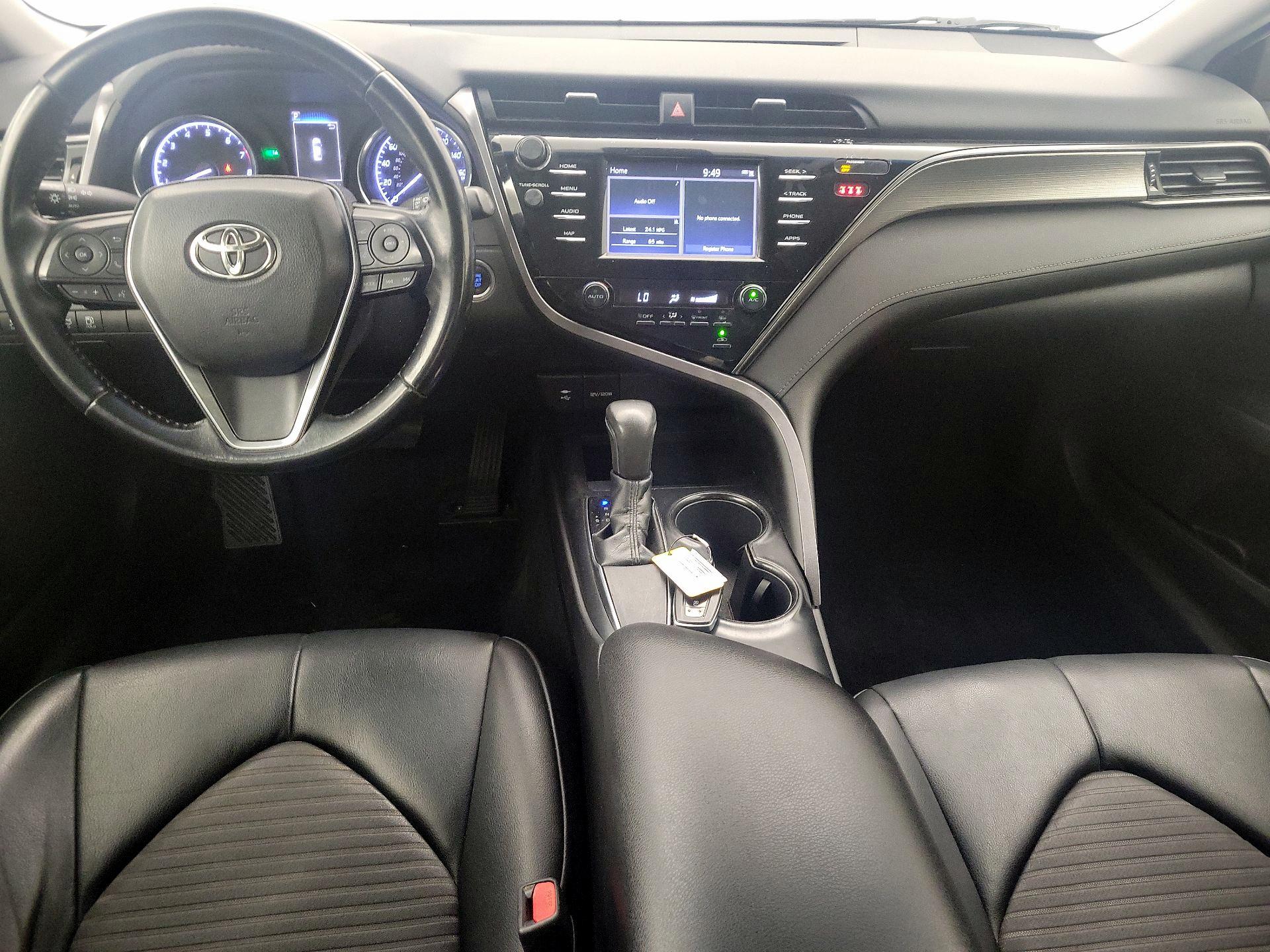 Thumbnail: 2019 Toyota Camry - 9