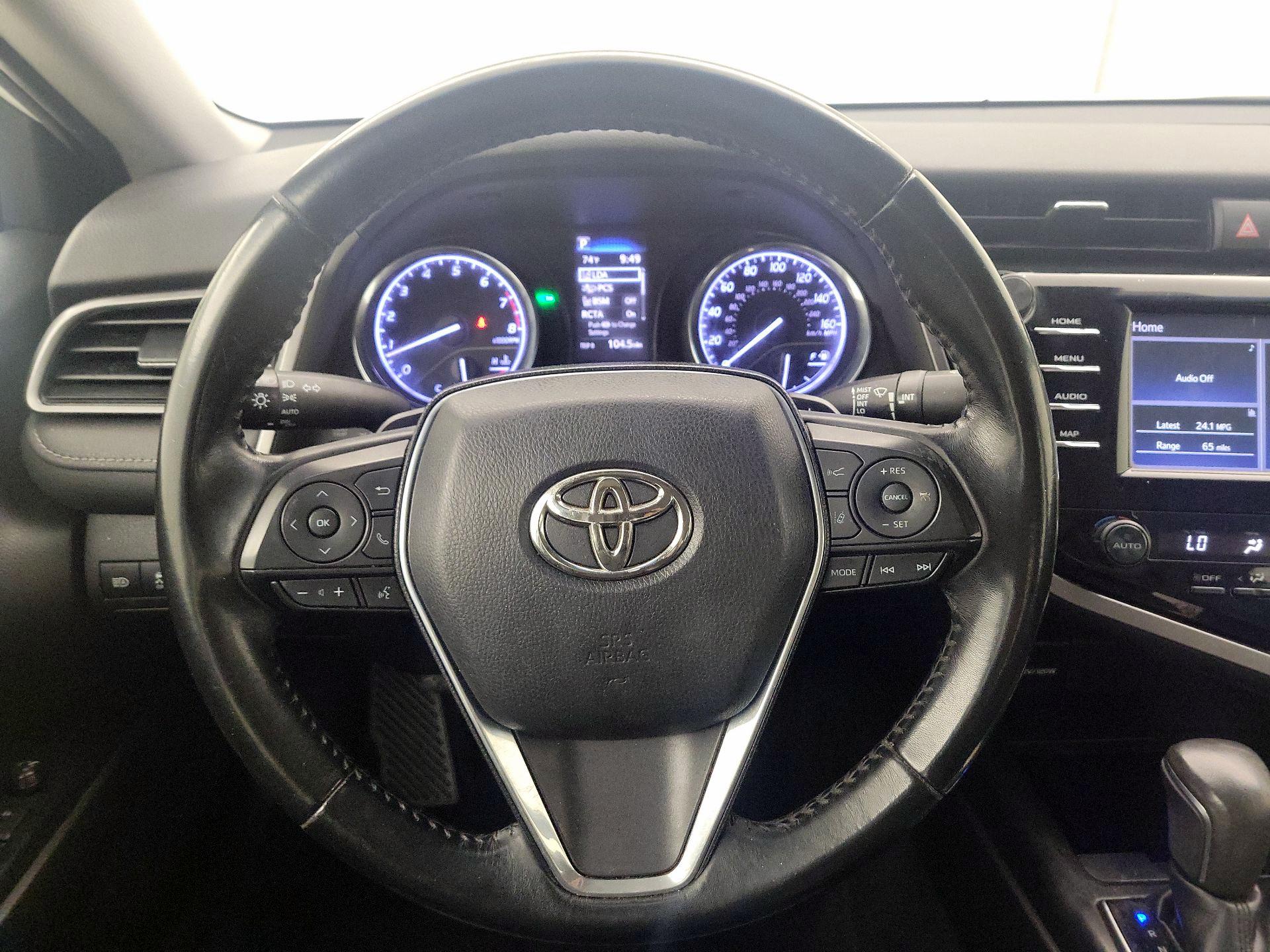 Thumbnail: 2019 Toyota Camry - 10