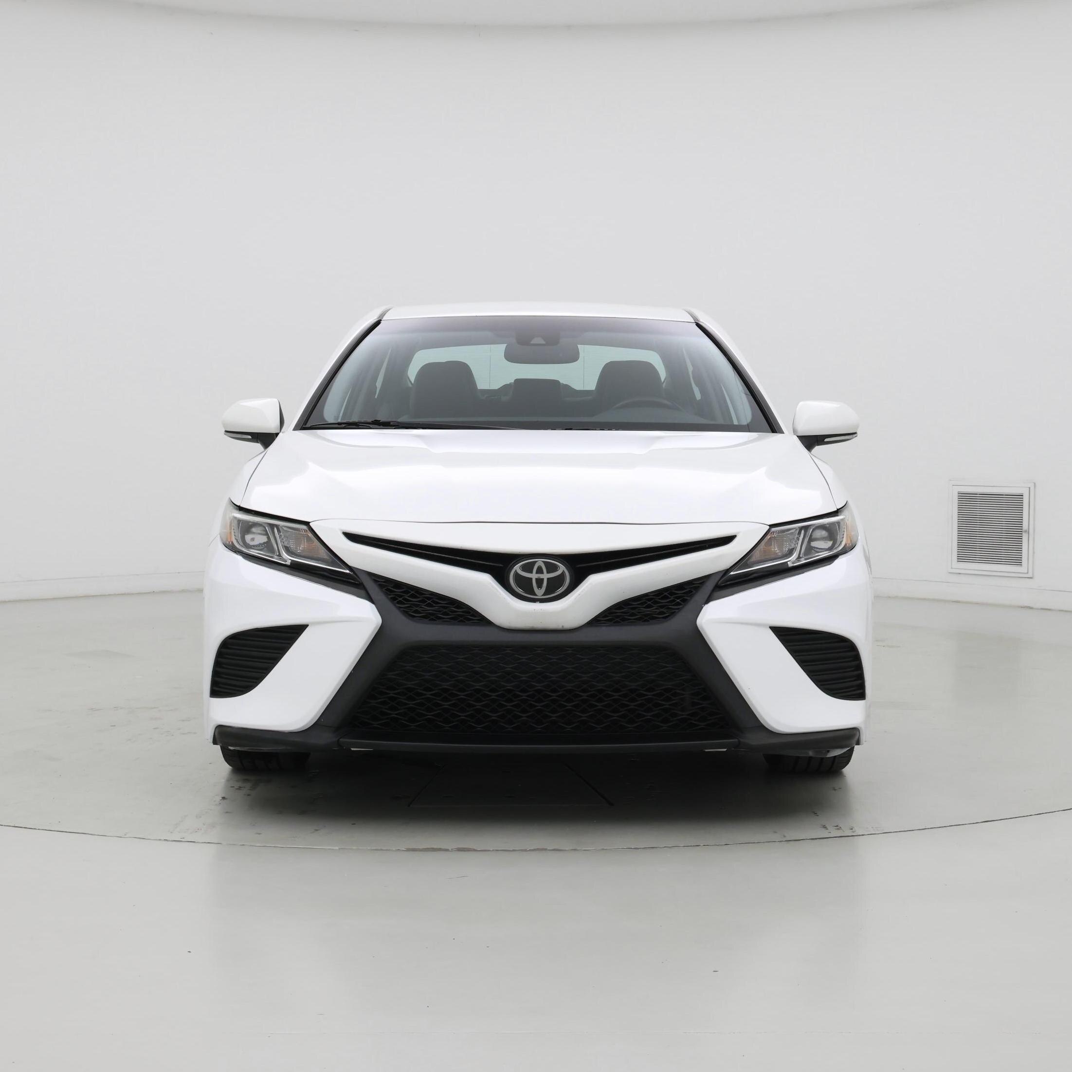 Thumbnail: 2019 Toyota Camry - 5
