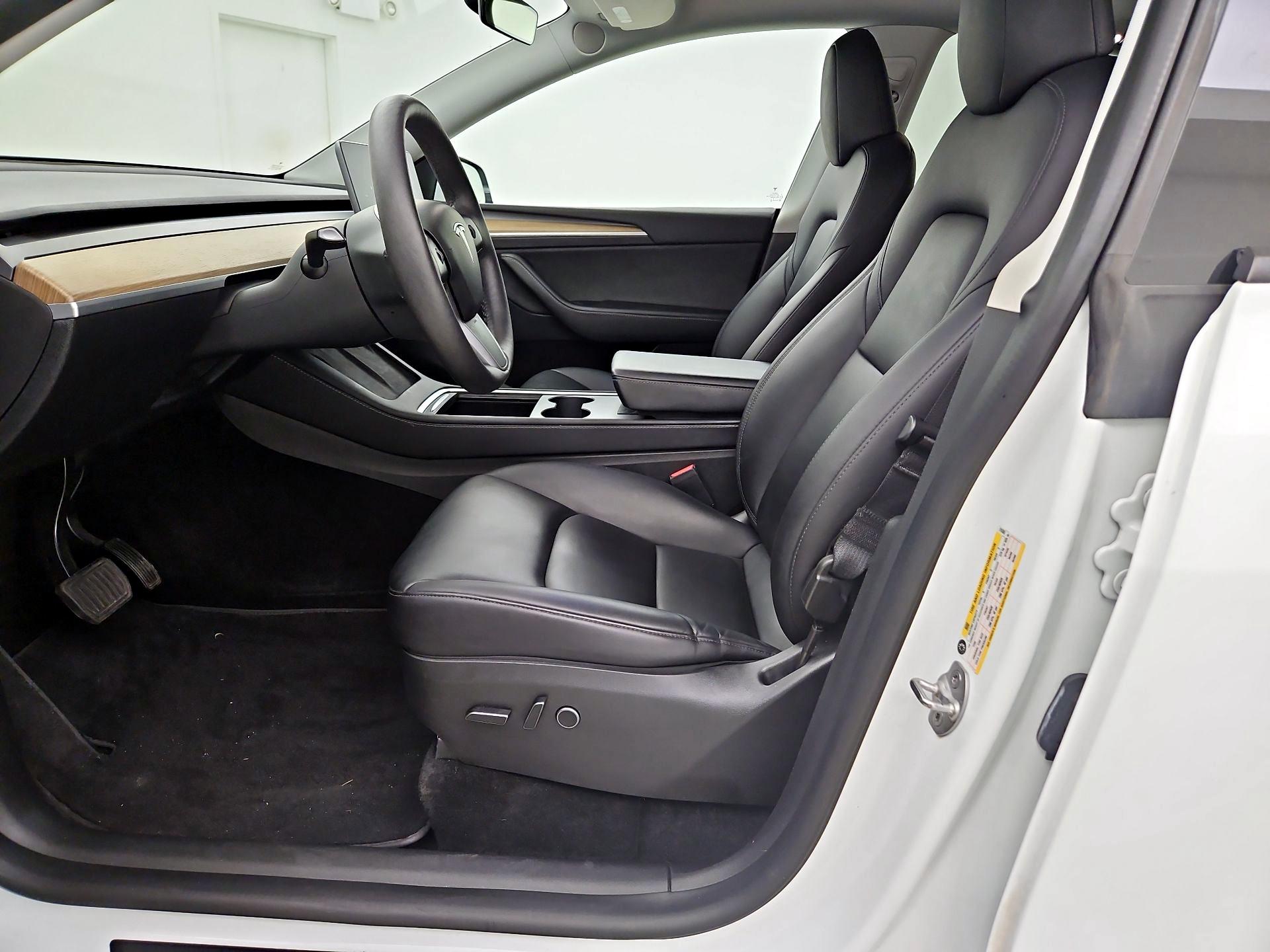 Thumbnail: 2022 Tesla Model Y - 11