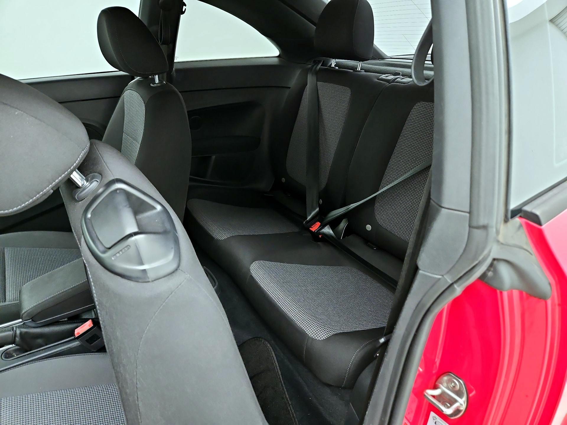 Thumbnail: 2019 Volkswagen Beetle - 19