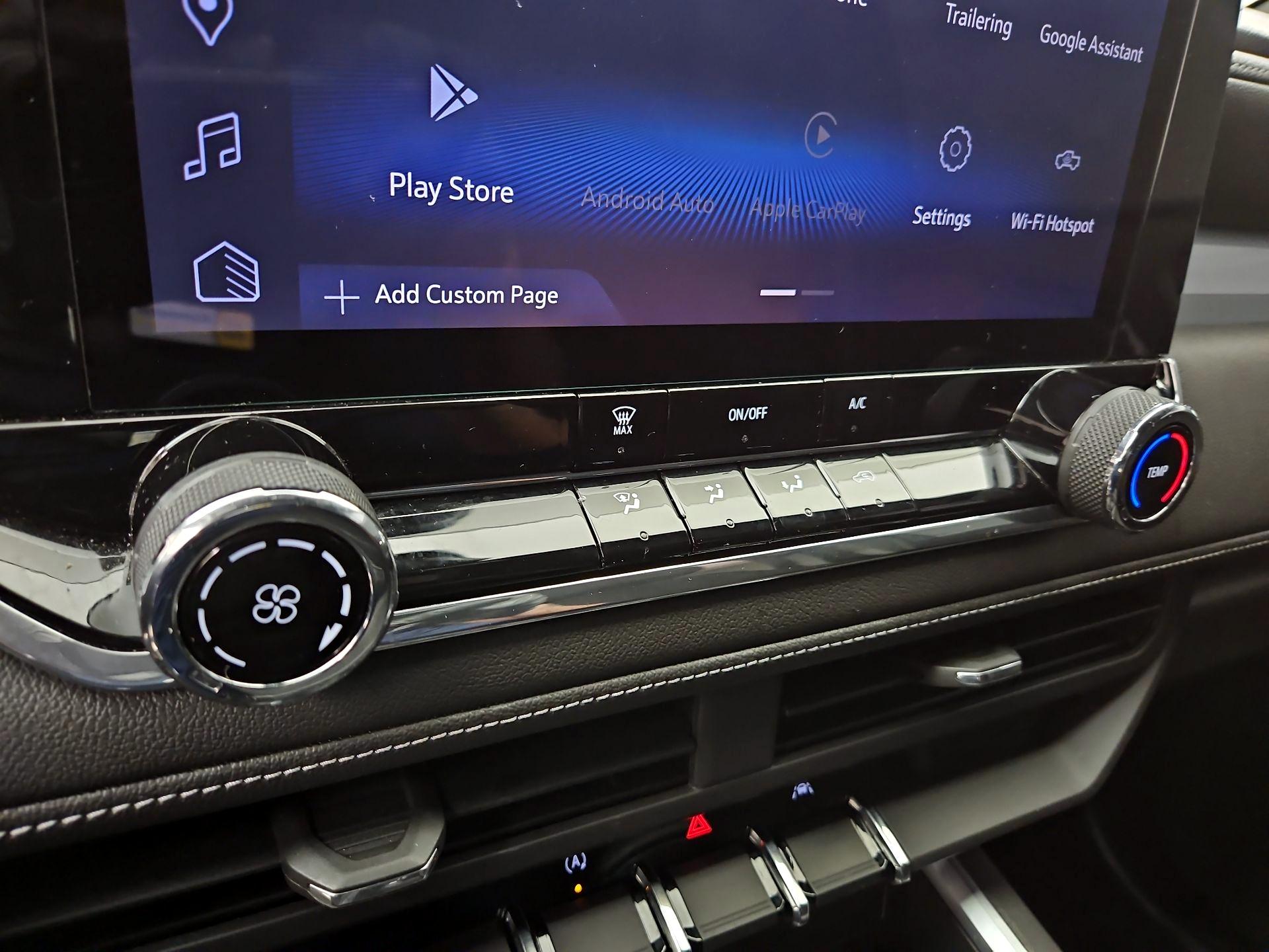 Thumbnail: 2023 Chevrolet Colorado - 16