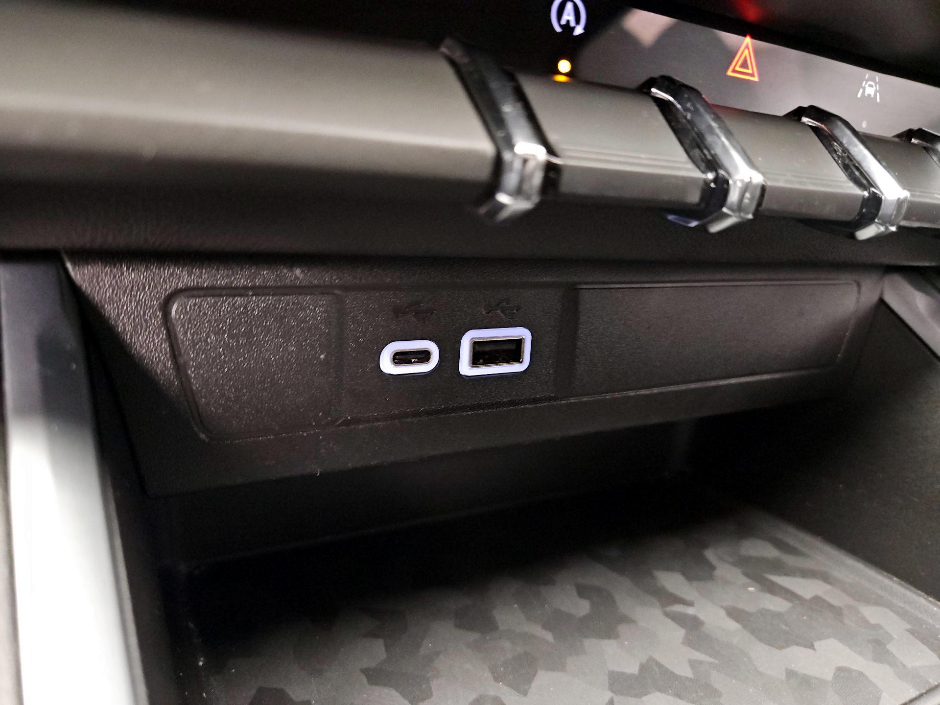 Thumbnail: 2023 Chevrolet Colorado - 18