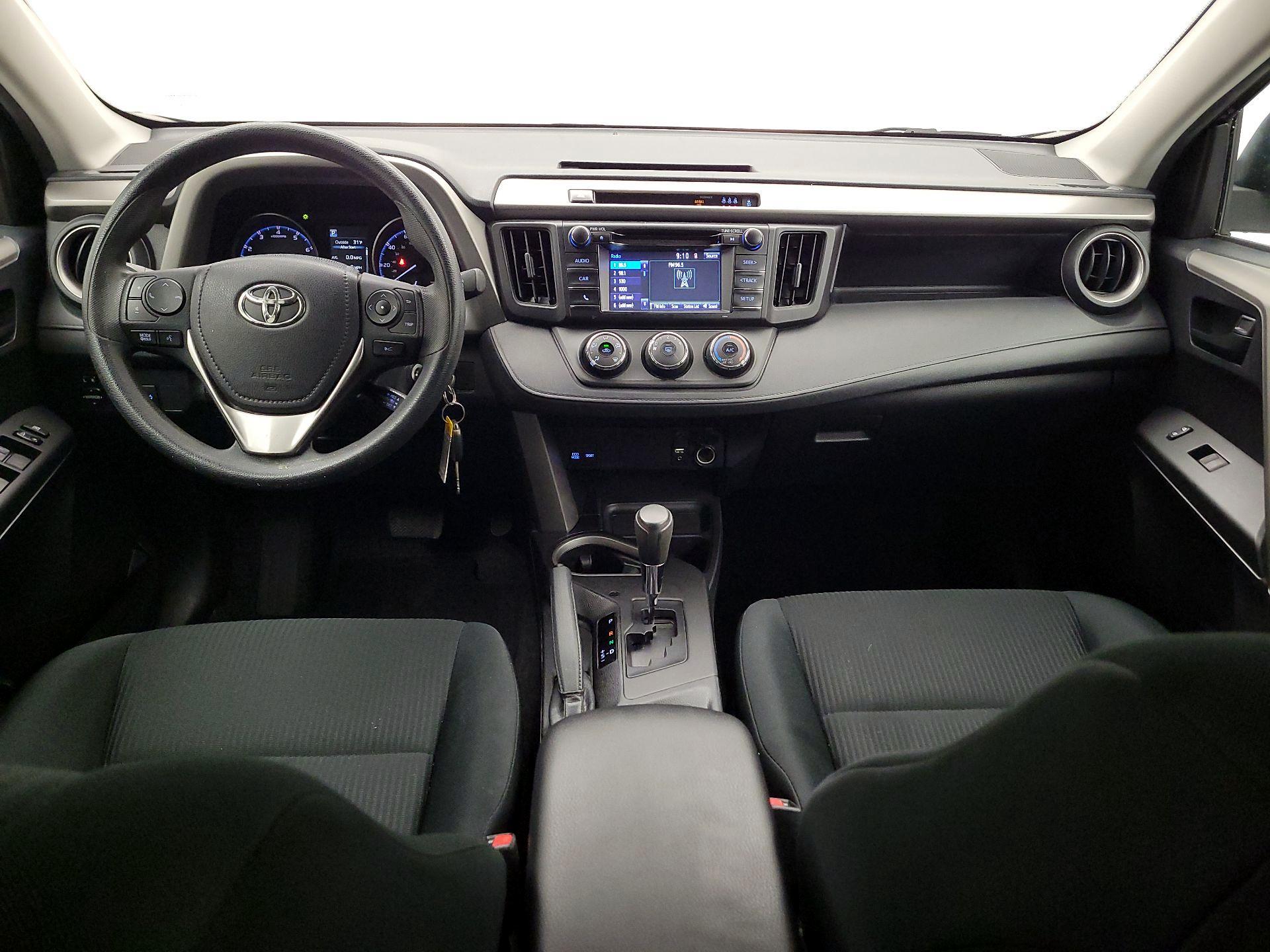 Thumbnail: 2017 Toyota RAV4 - 9