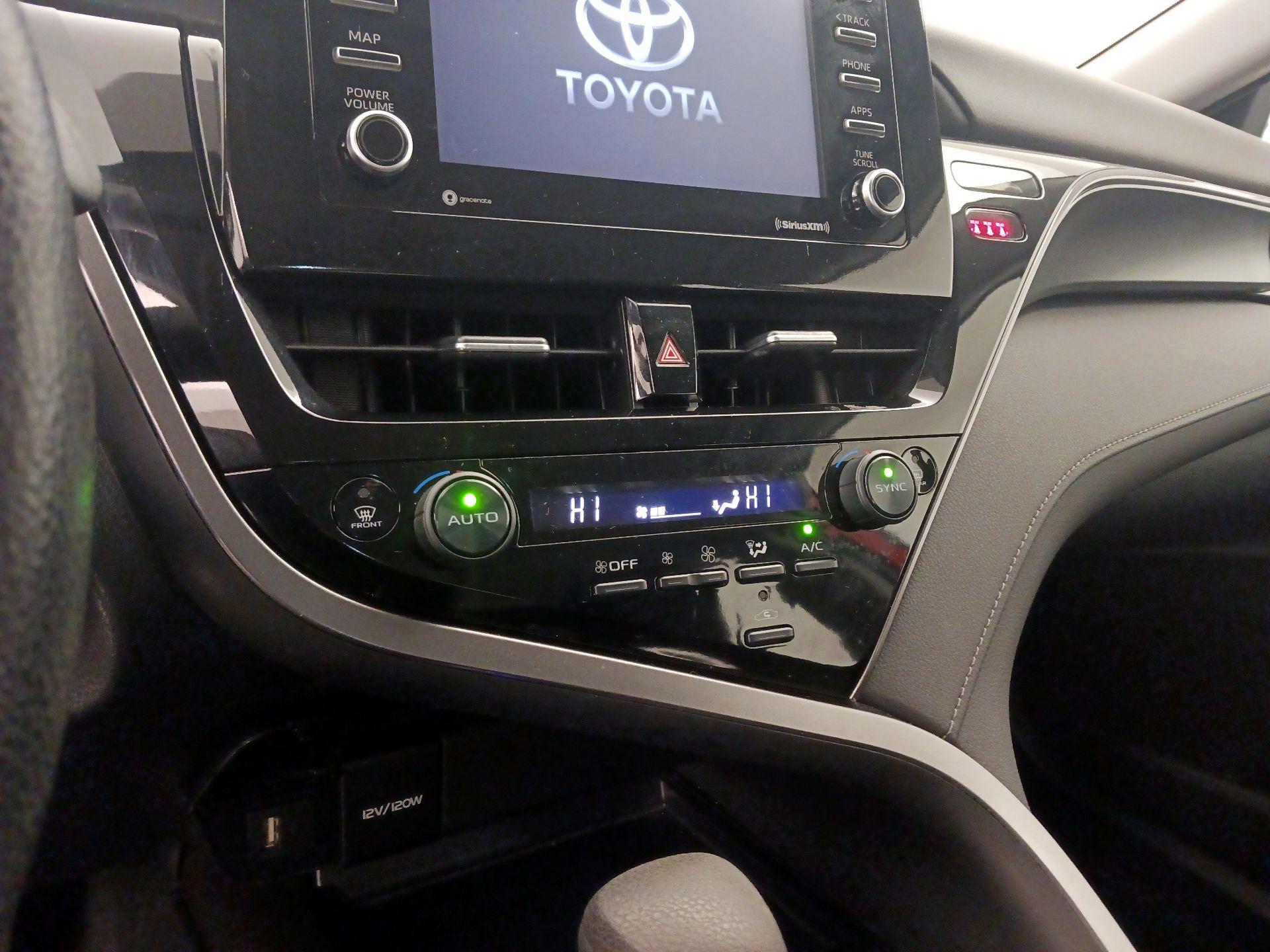 Thumbnail: 2023 Toyota Camry - 16