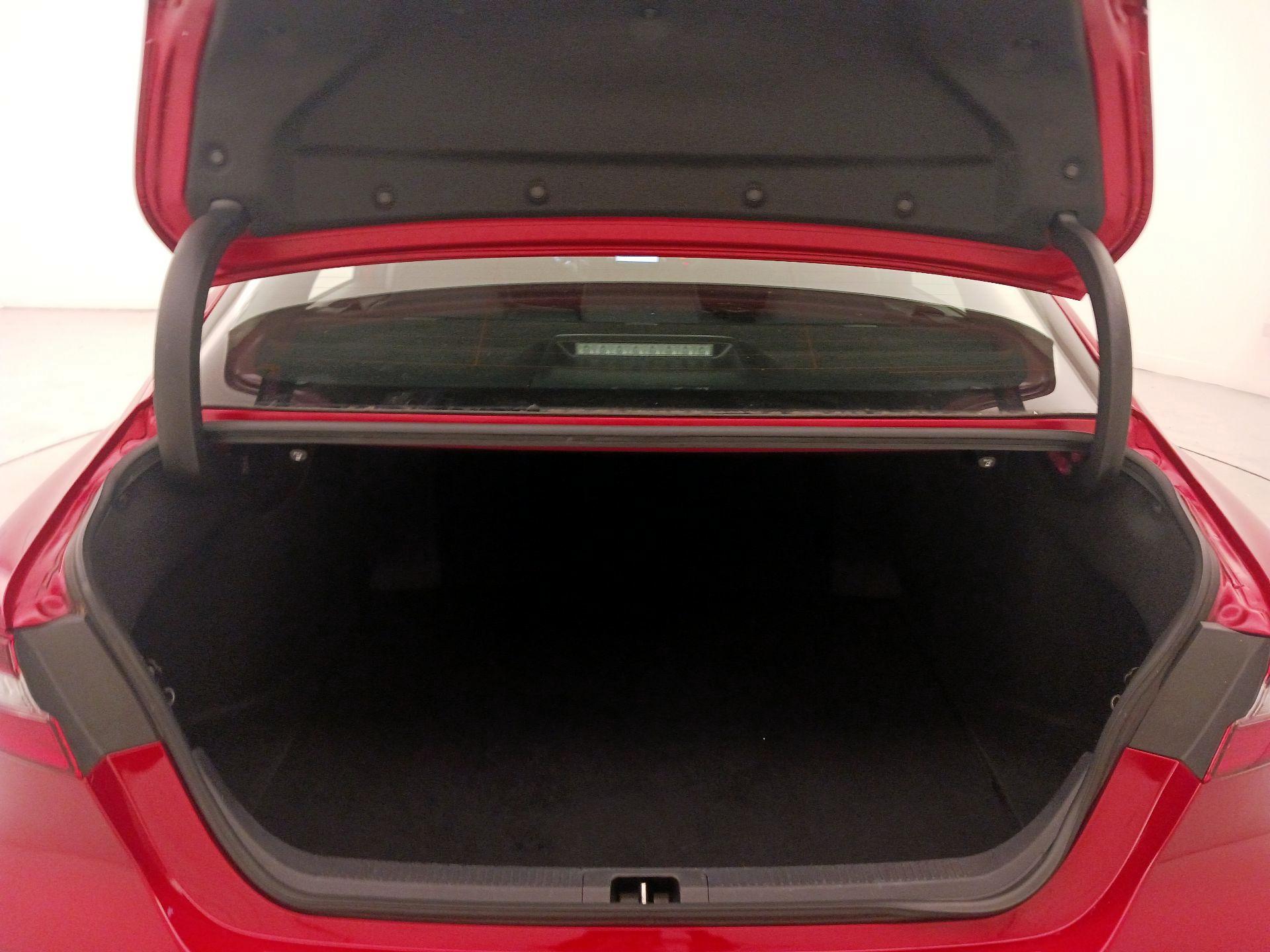 Thumbnail: 2023 Toyota Camry - 20