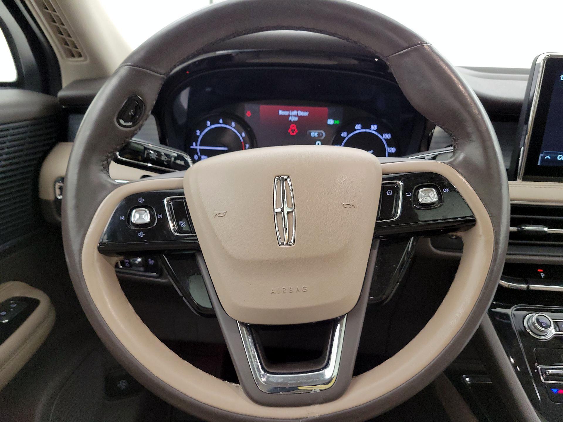 Thumbnail: 2022 Lincoln Corsair - 10