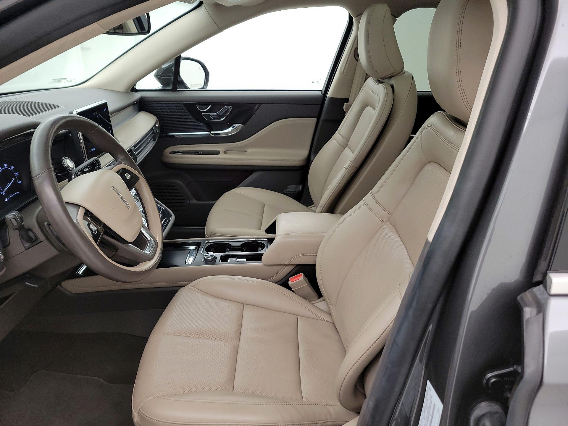 Thumbnail: 2022 Lincoln Corsair - 11