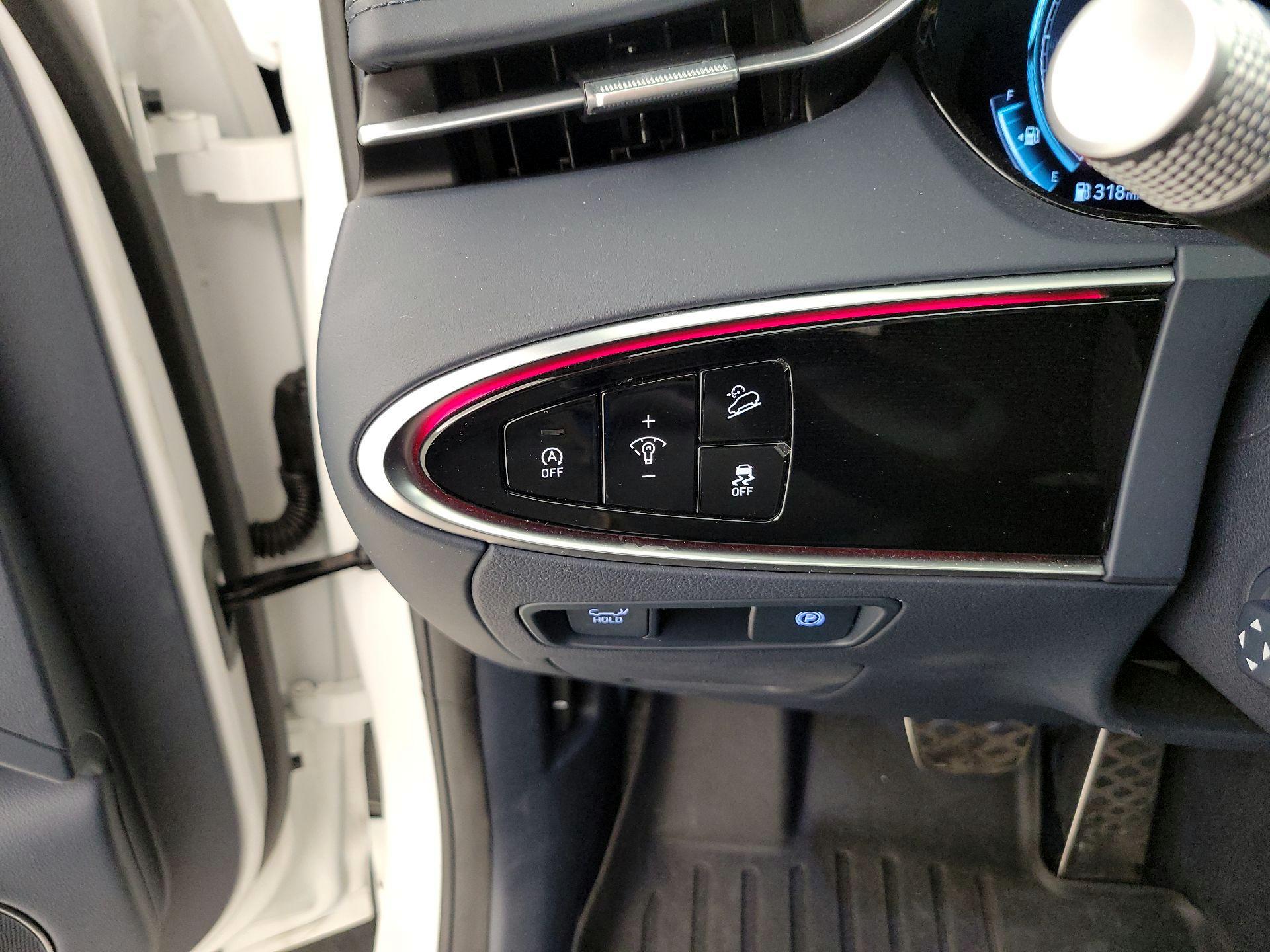 Thumbnail: 2023 Genesis GV70 - 13