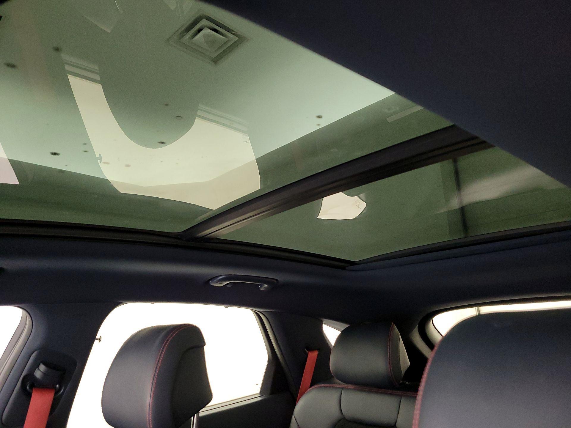 Thumbnail: 2023 Genesis GV70 - 20