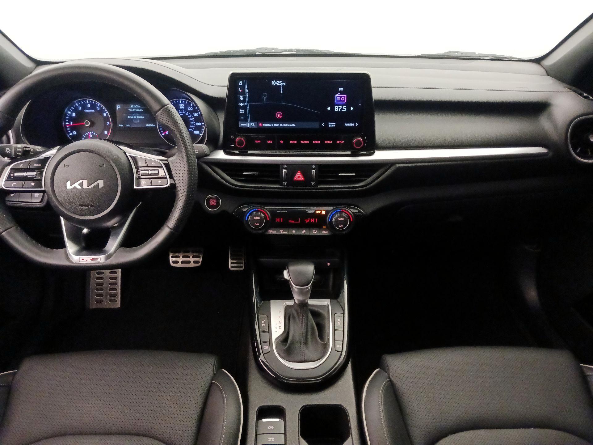 Thumbnail: 2023 Kia Forte - 9