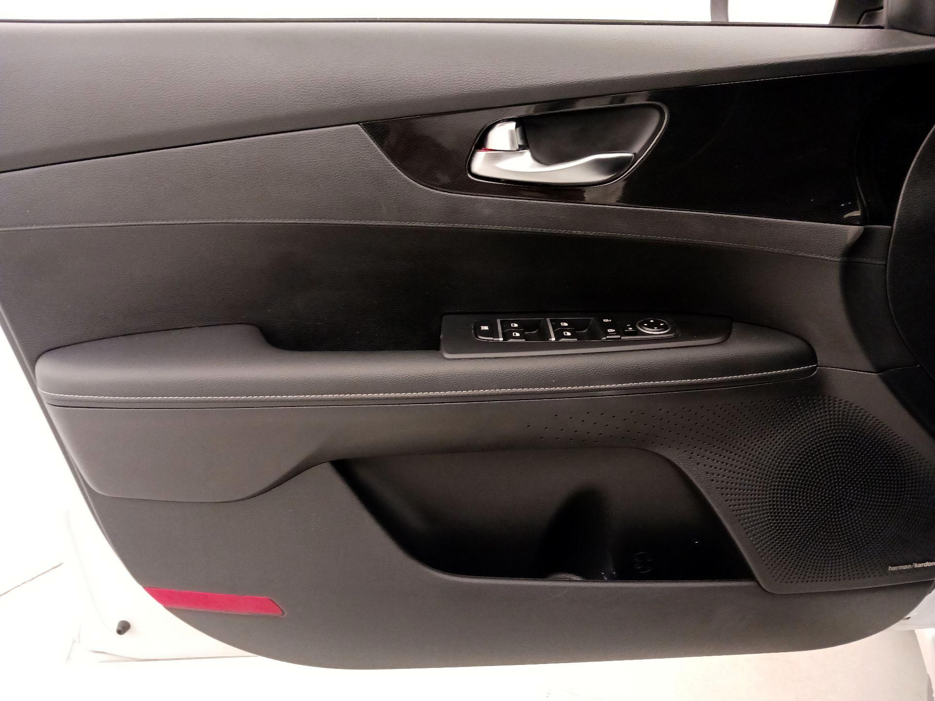 Thumbnail: 2023 Kia Forte - 12