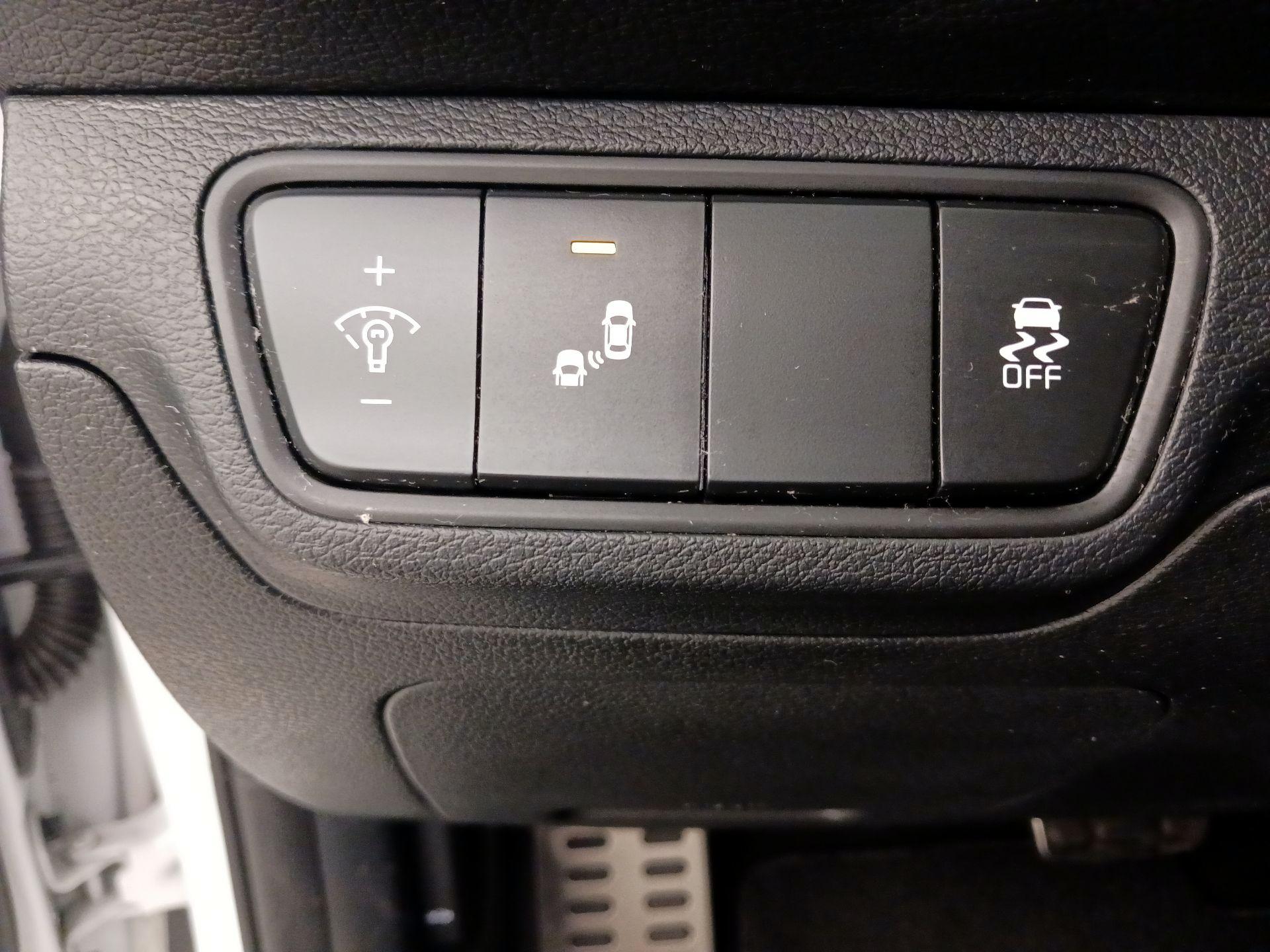 Thumbnail: 2023 Kia Forte - 13