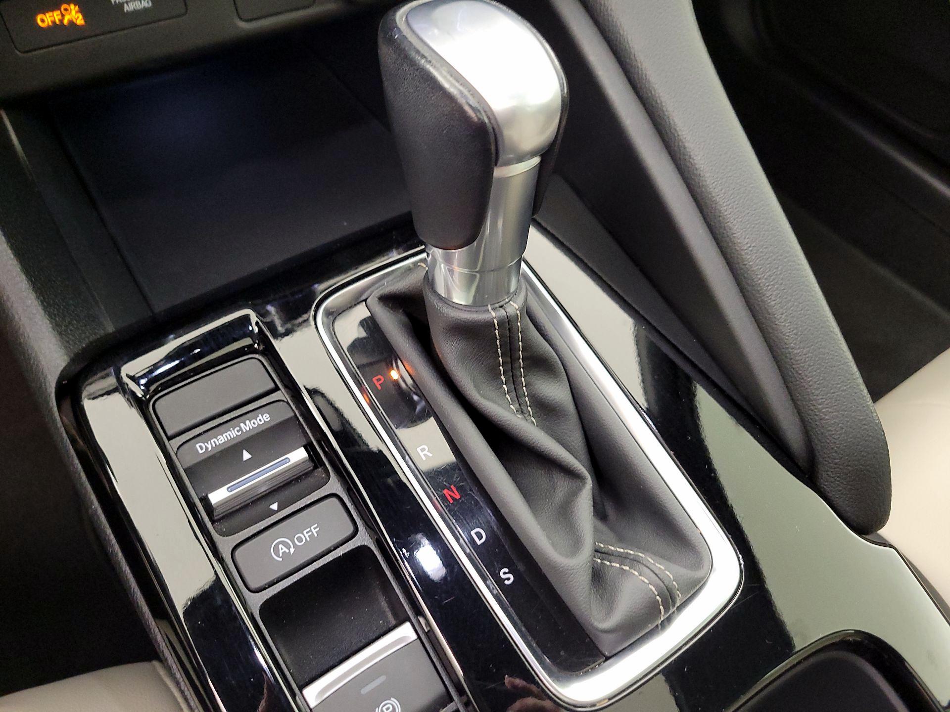 Thumbnail: 2023 Acura Integra - 17