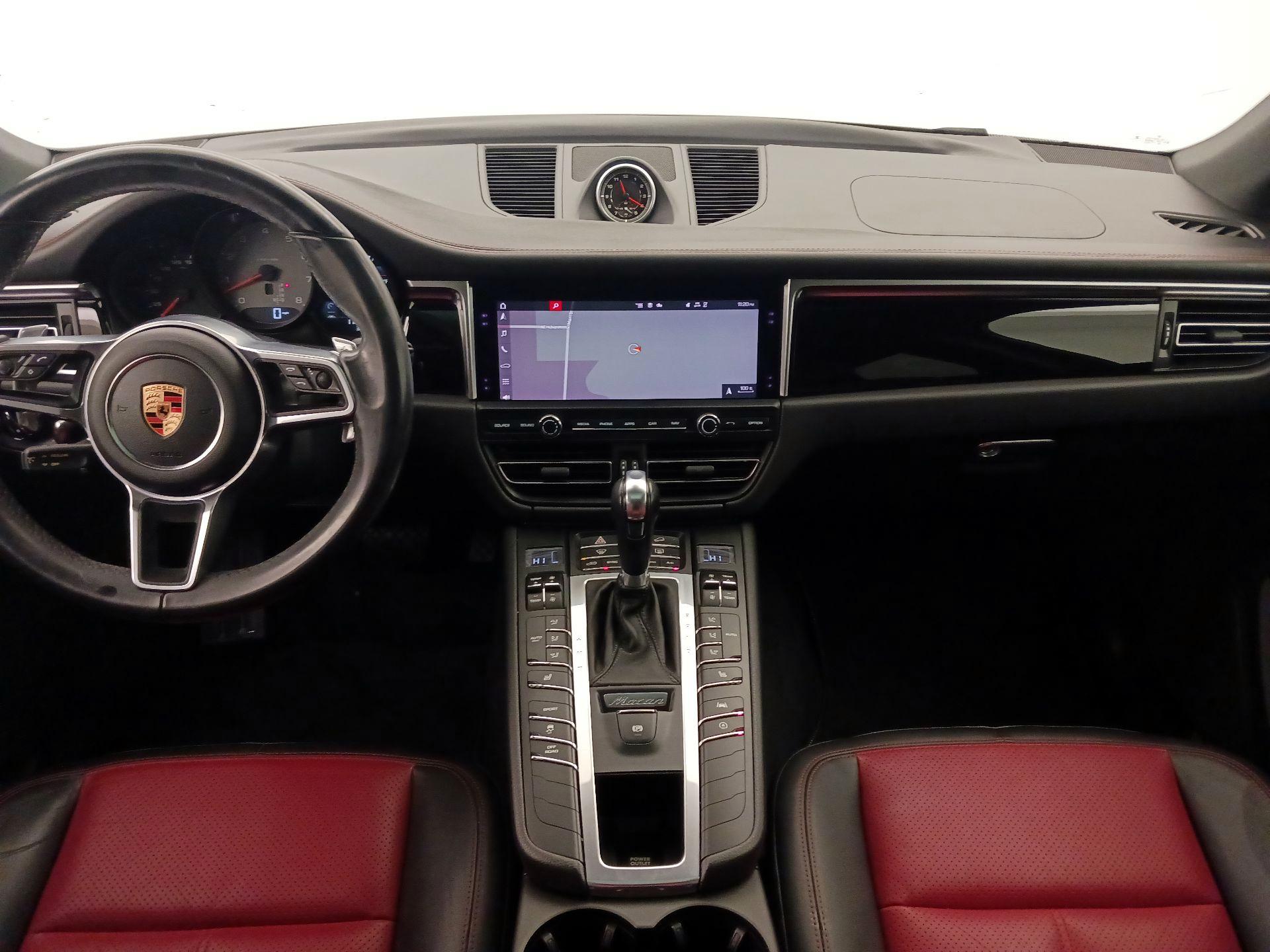 Thumbnail: 2020 Porsche Macan - 9