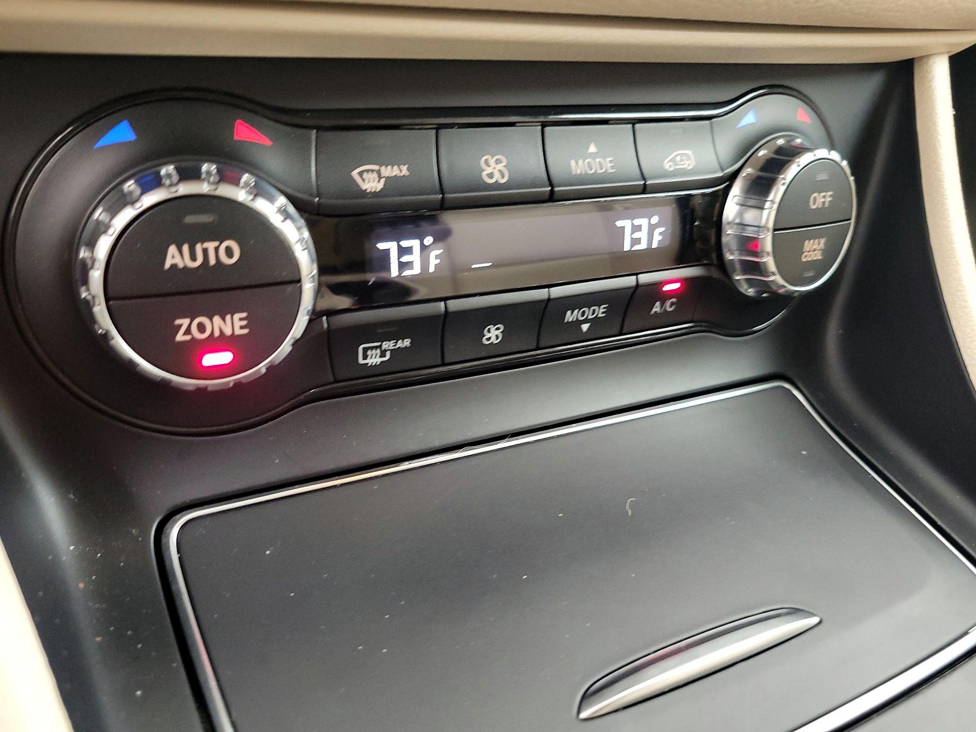 Thumbnail: 2020 Mercedes-Benz GLA - 16