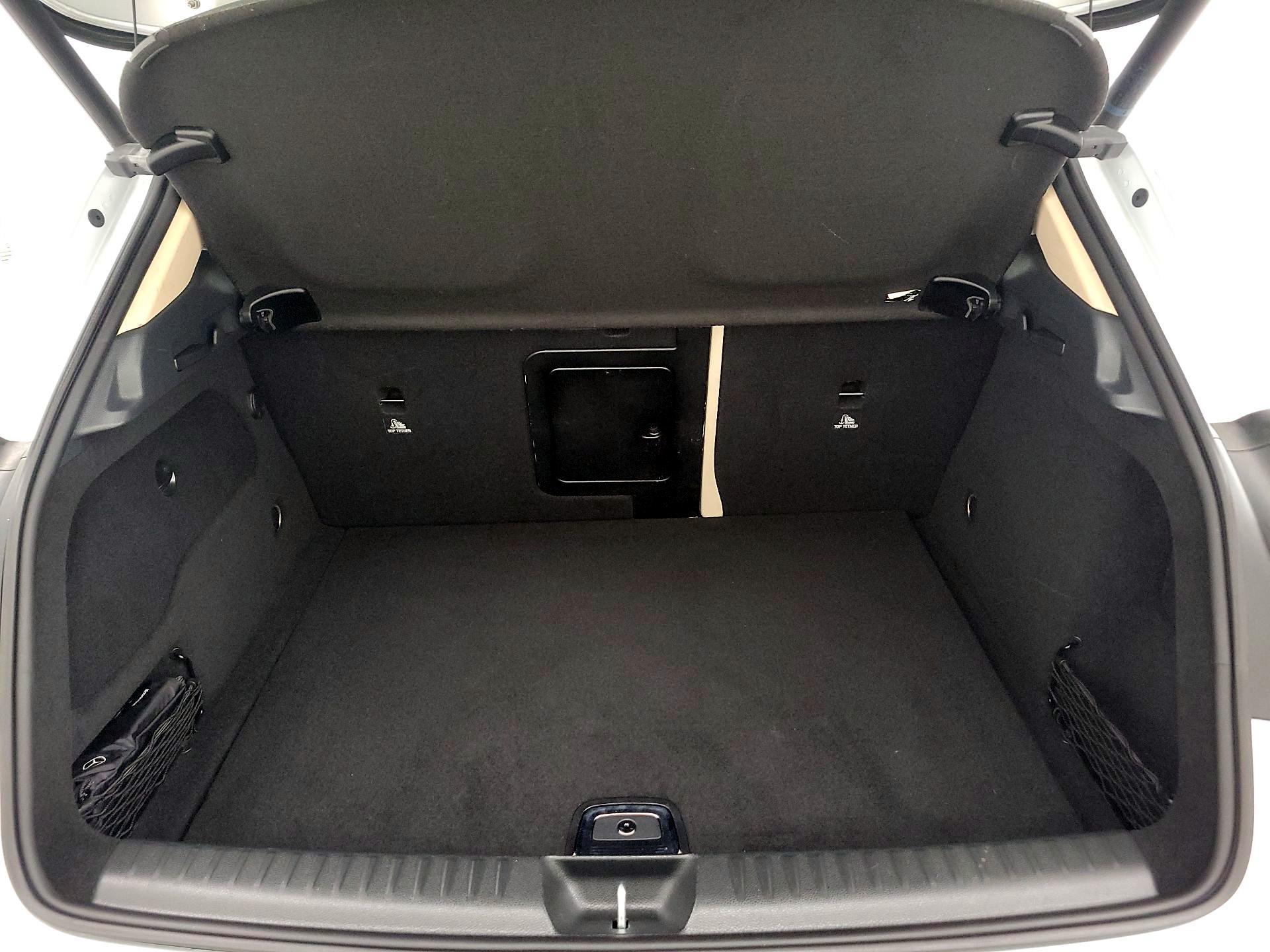 Thumbnail: 2020 Mercedes-Benz GLA - 20