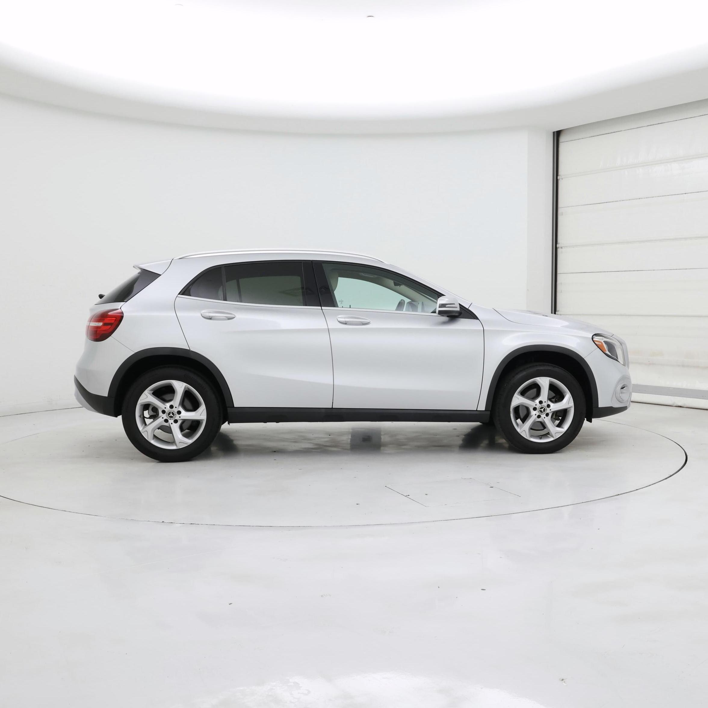 Thumbnail: 2020 Mercedes-Benz GLA - 7