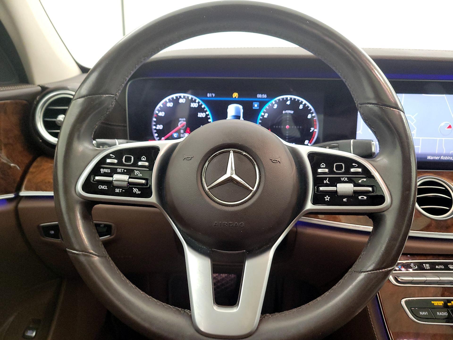 Thumbnail: 2020 Mercedes-Benz E-Class - 10