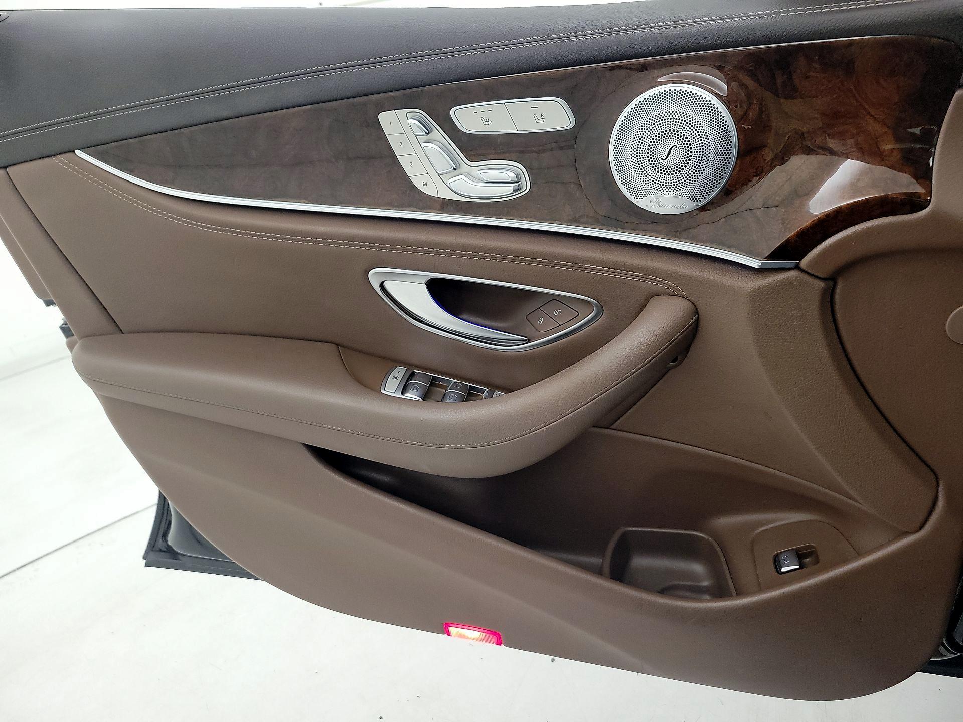 Thumbnail: 2020 Mercedes-Benz E-Class - 12