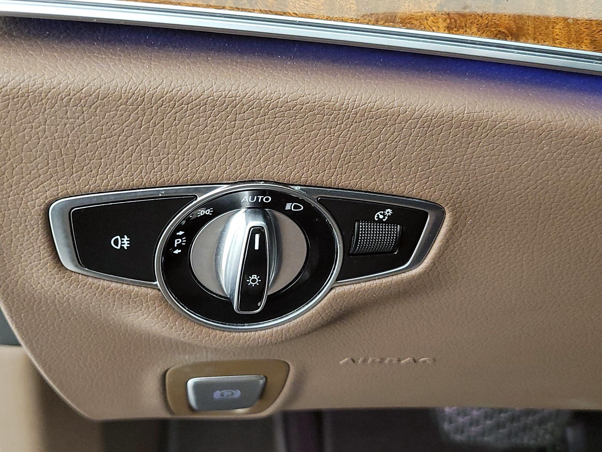 Thumbnail: 2020 Mercedes-Benz E-Class - 13