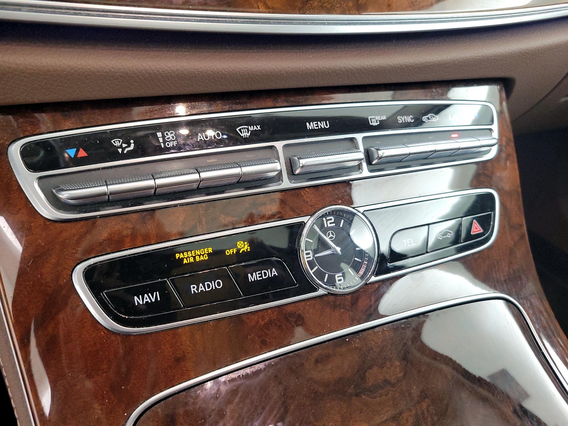 Thumbnail: 2020 Mercedes-Benz E-Class - 17