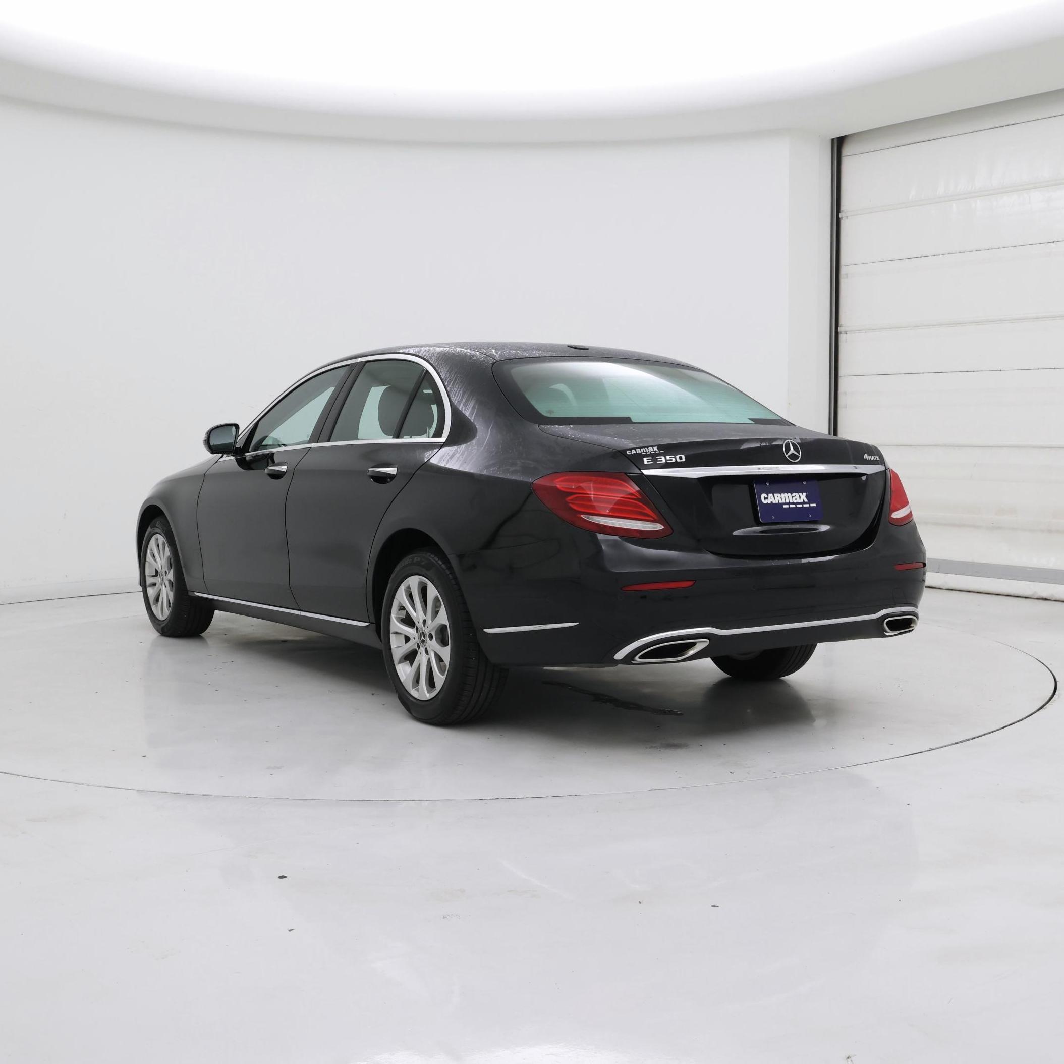 Thumbnail: 2020 Mercedes-Benz E-Class - 2