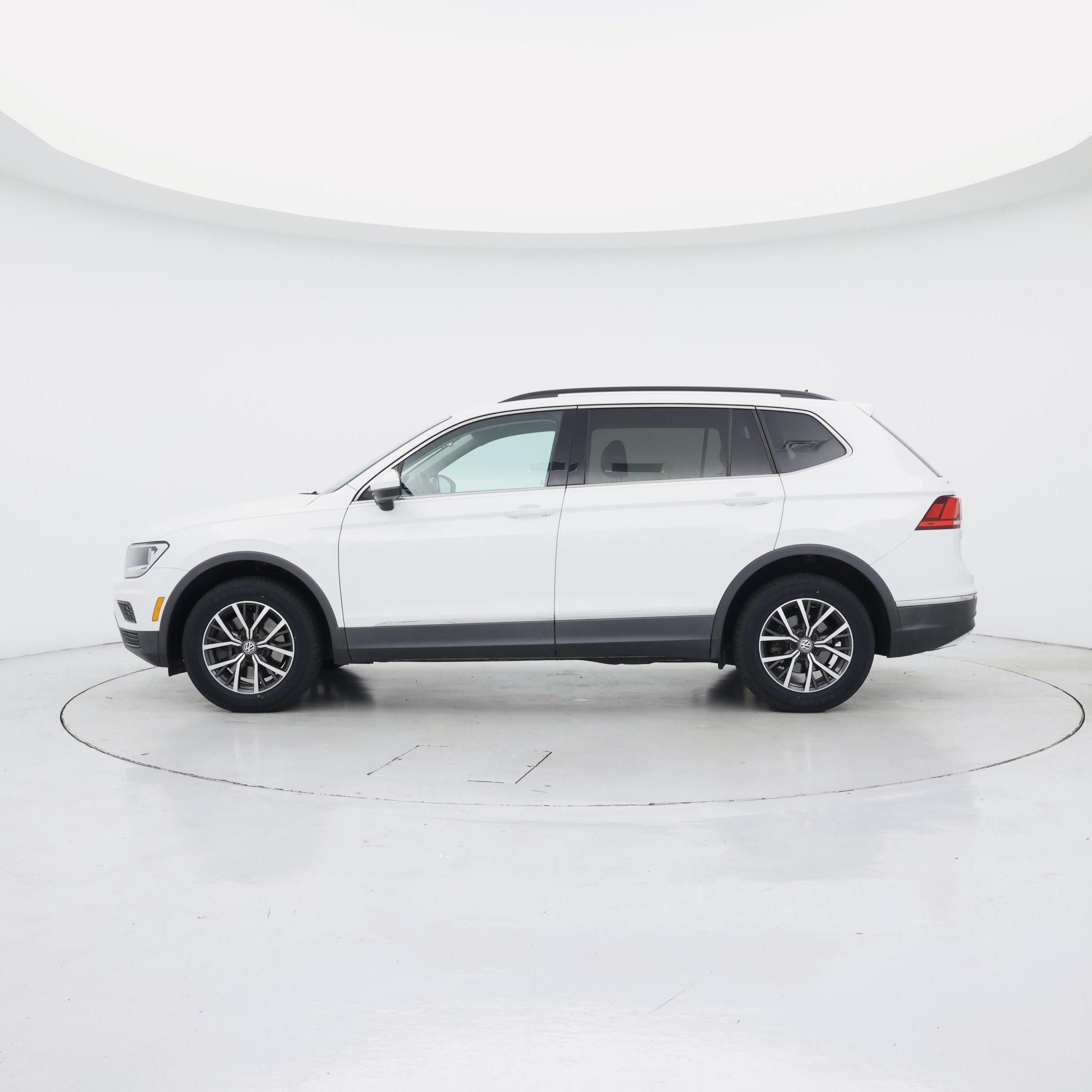 Thumbnail: 2020 Volkswagen Tiguan - 3