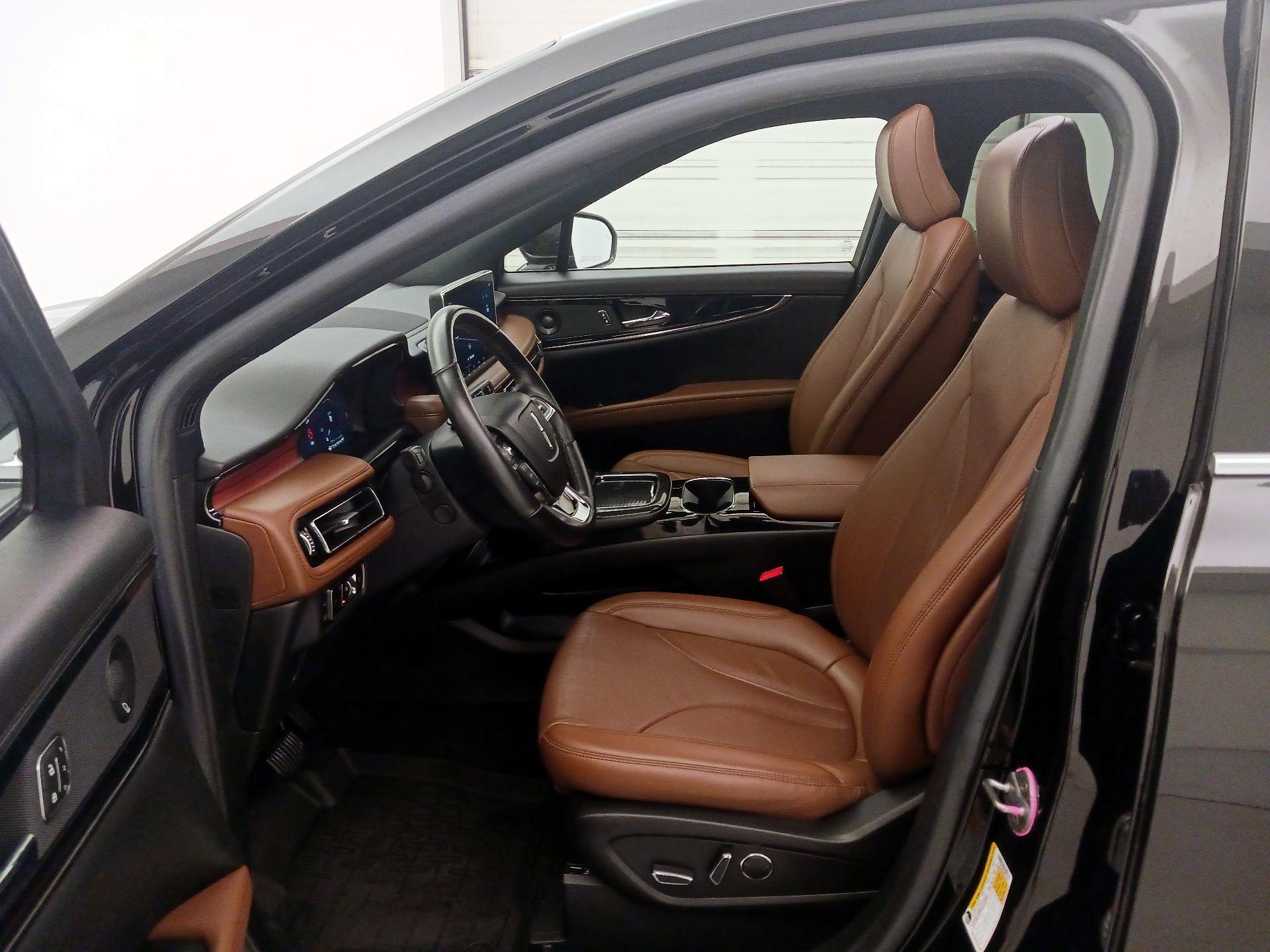 Thumbnail: 2023 Lincoln Nautilus - 11