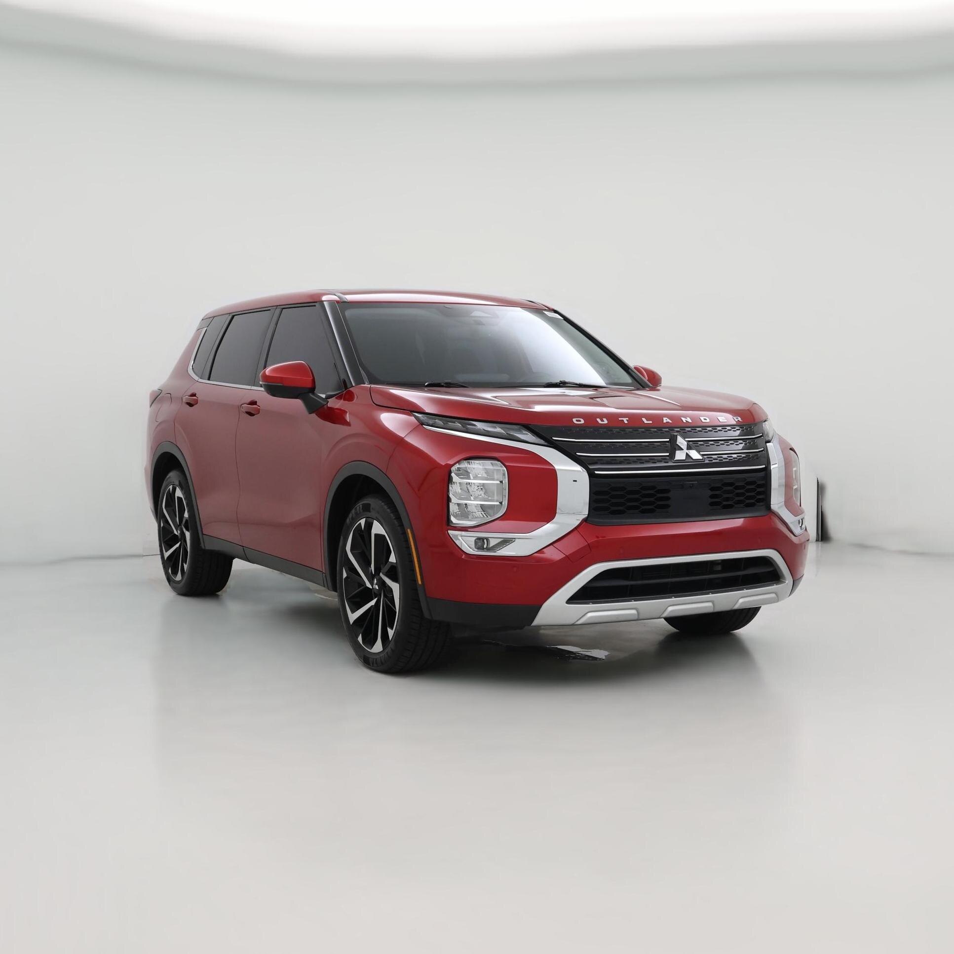 Thumbnail: 2023 Mitsubishi Outlander - 1