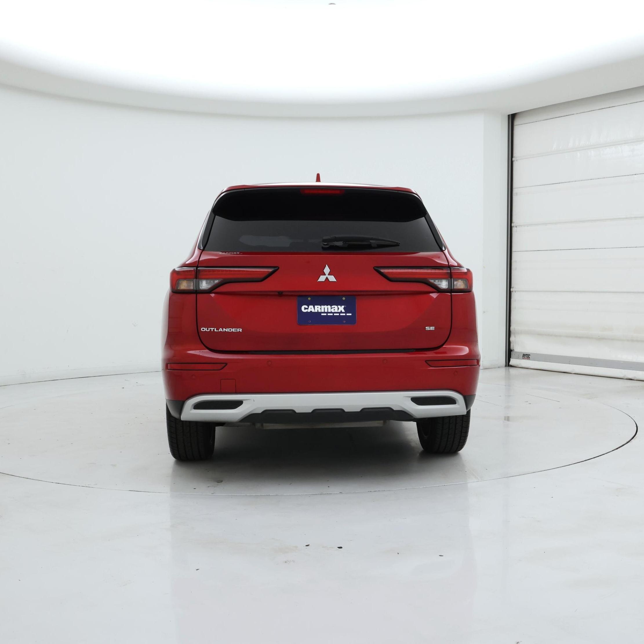 Thumbnail: 2023 Mitsubishi Outlander - 6