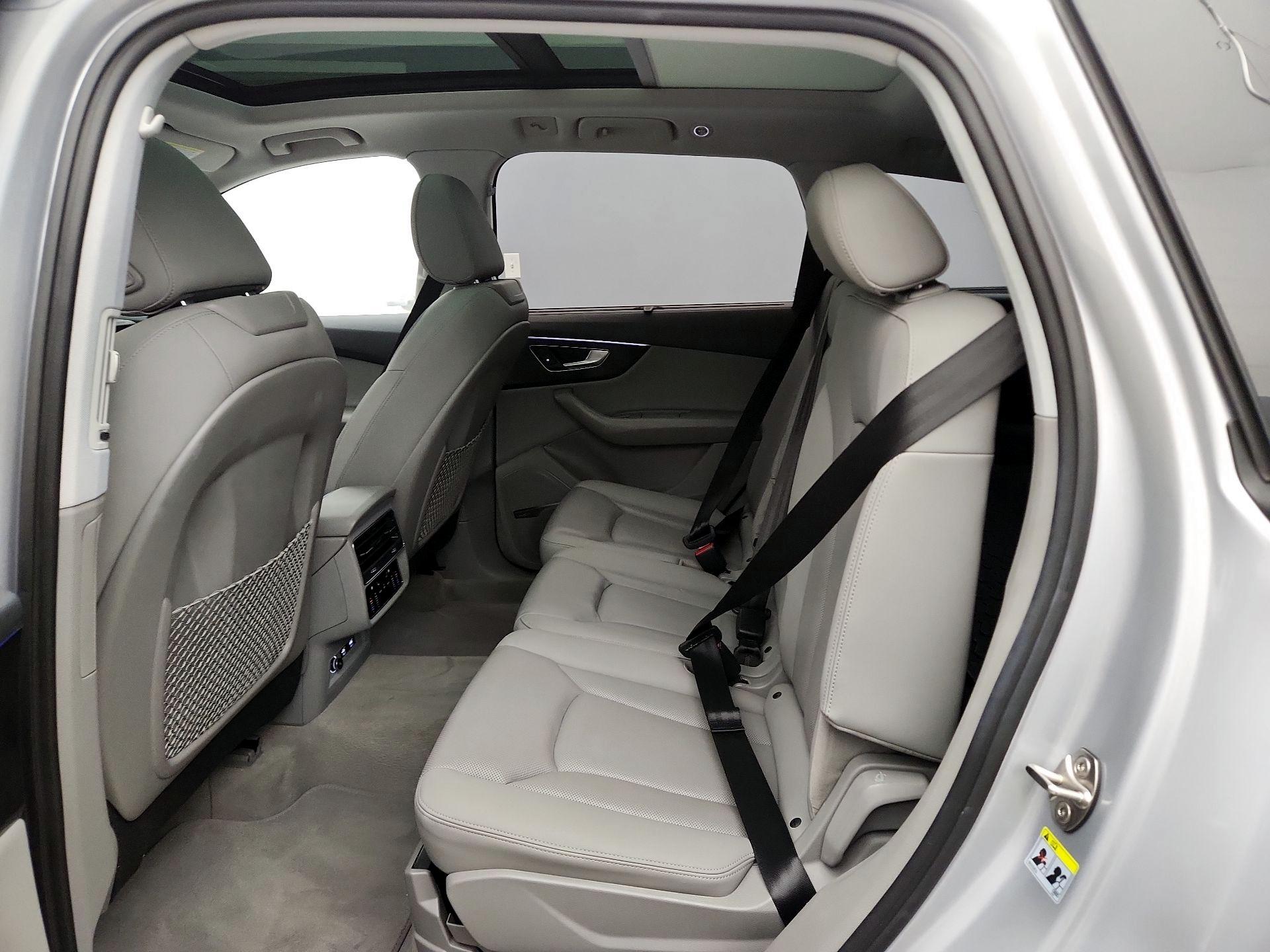 Thumbnail: 2020 Audi Q7 - 20