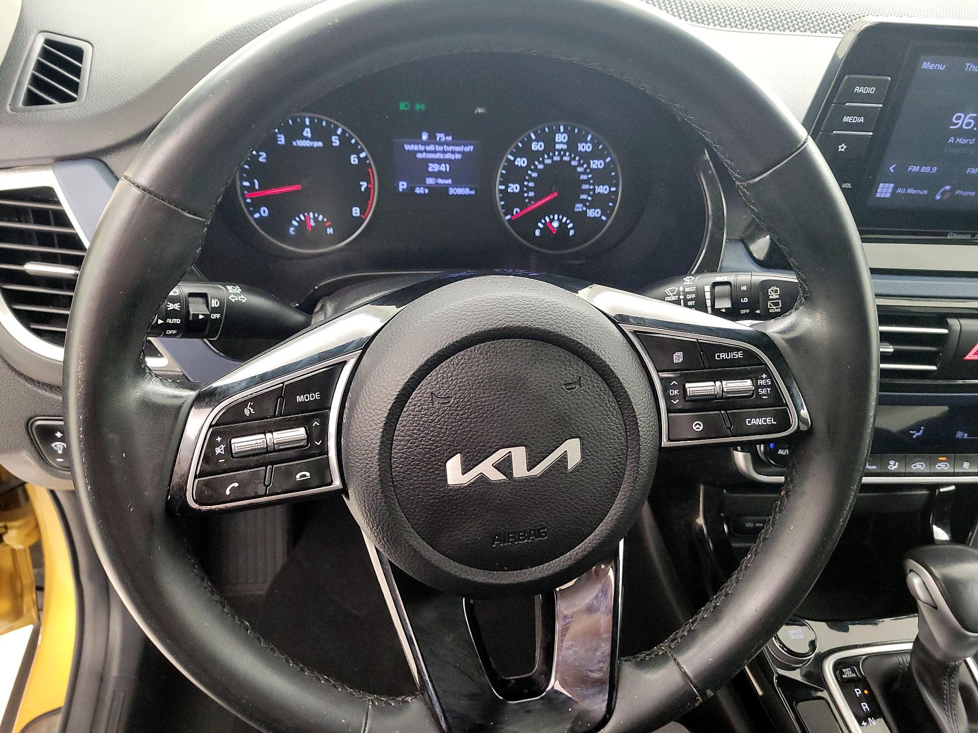 Thumbnail: 2023 Kia Seltos - 10