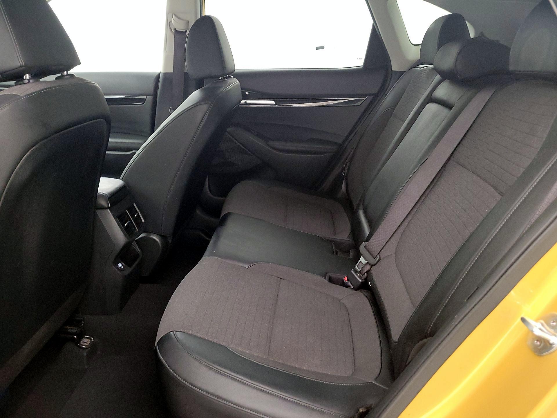 Thumbnail: 2023 Kia Seltos - 19